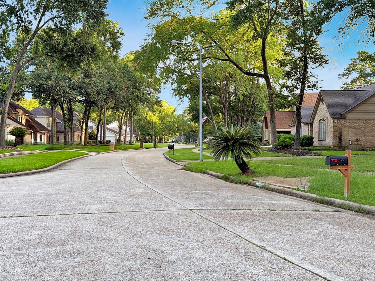 15026 River Park Drive Property Photo 8