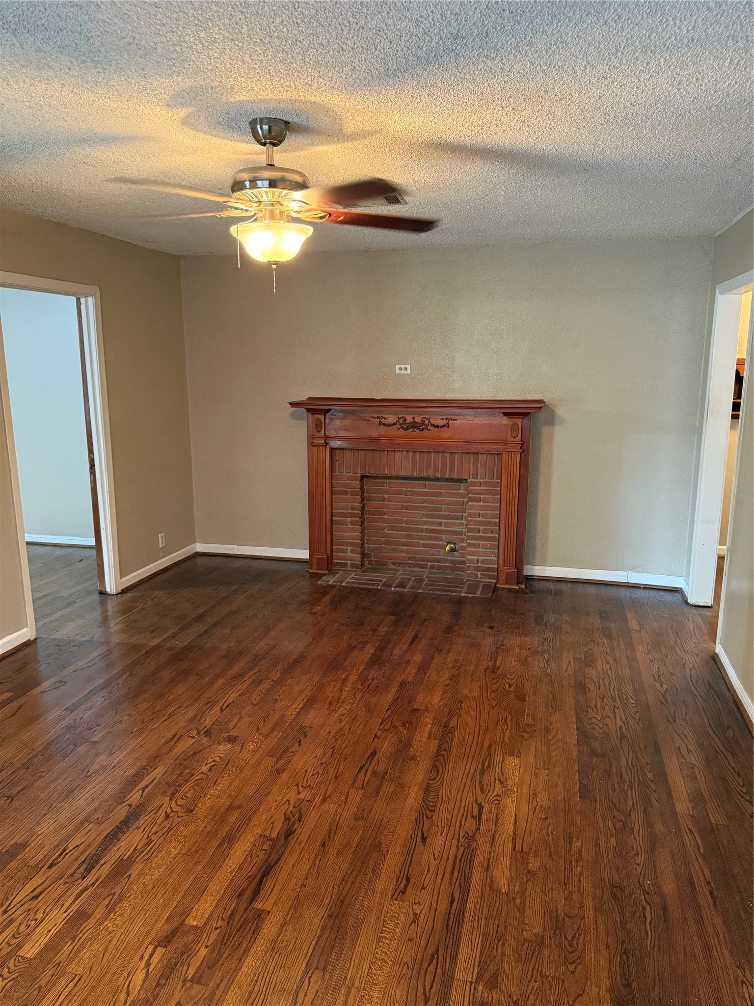 216 Schilling Street Property Photo 3