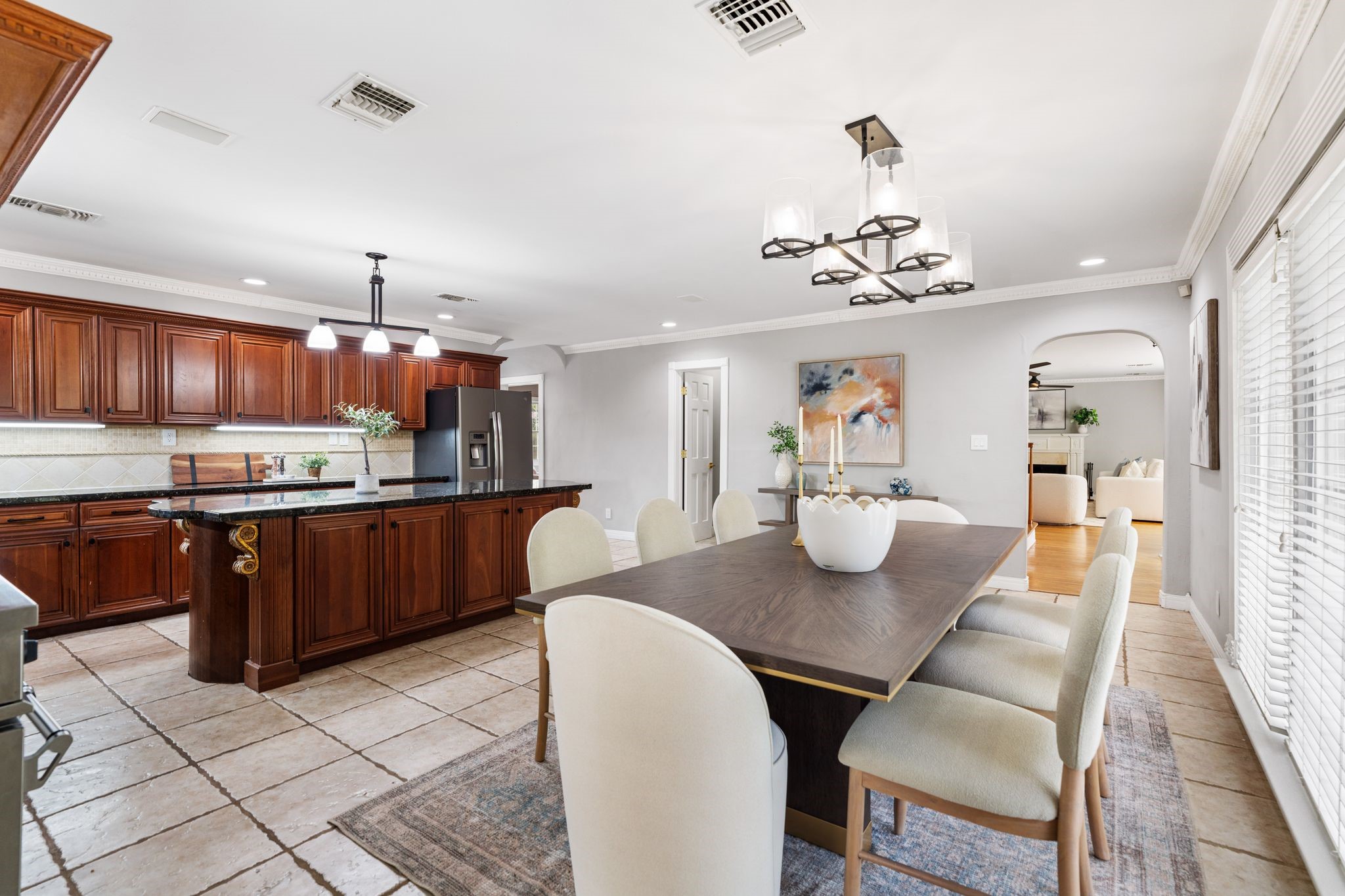 718 Garden Oaks Boulevard Property Photo 12