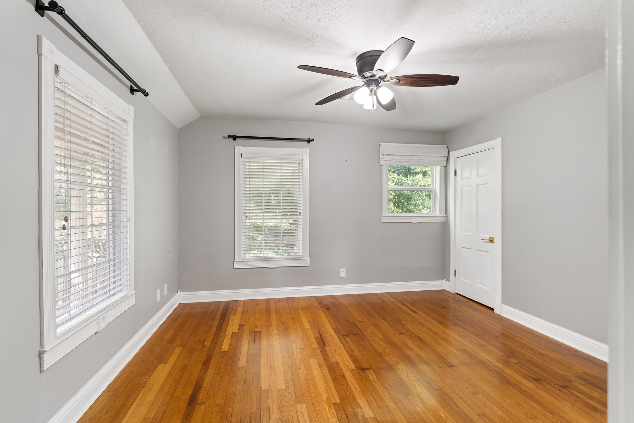 718 Garden Oaks Boulevard Property Photo 26