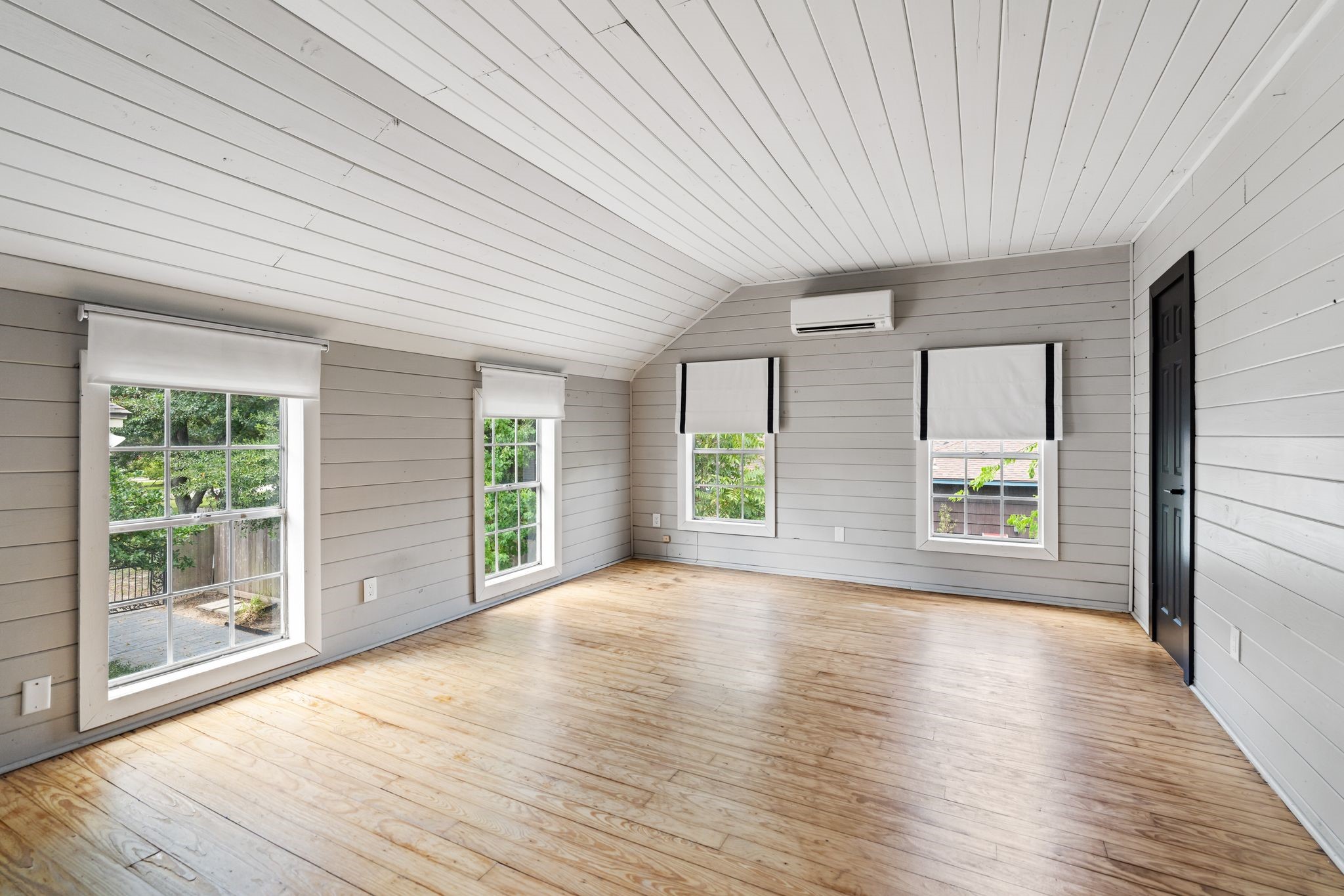 718 Garden Oaks Boulevard Property Photo 35