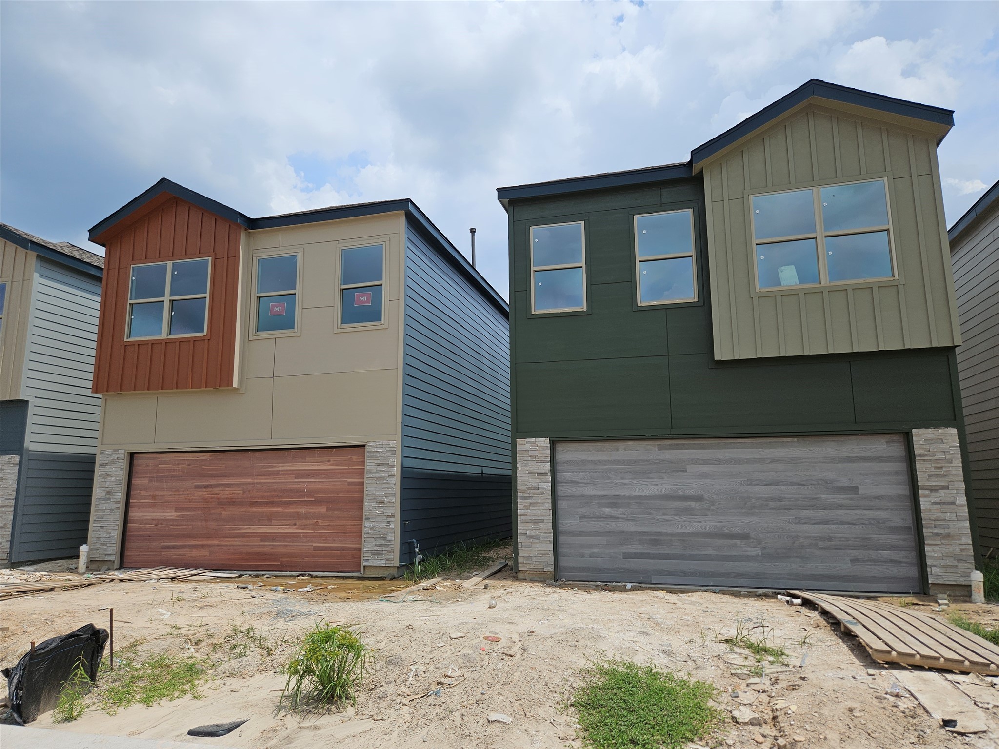 2807 Peacock Green Way Property Photo 1