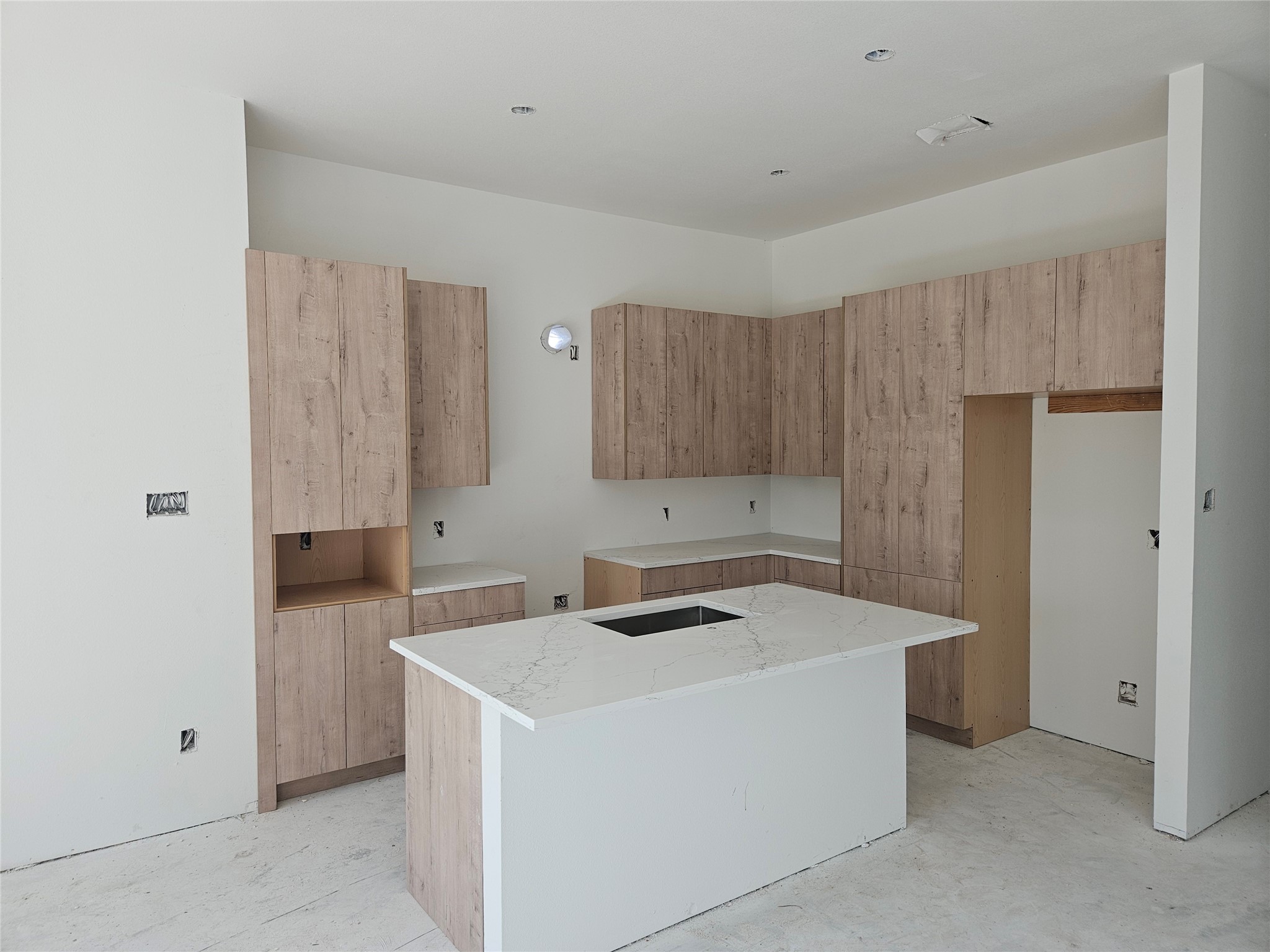 2807 Peacock Green Way Property Photo 6