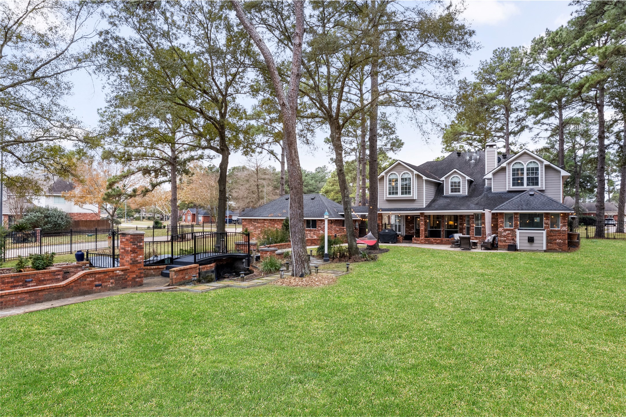 15912 Rosethorn Court Property Photo 3