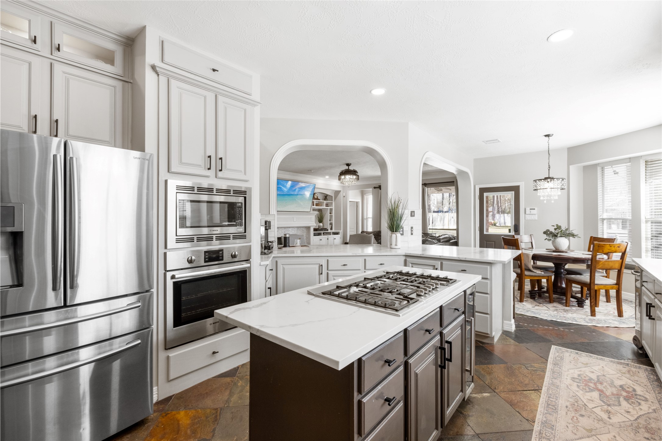 15912 Rosethorn Court Property Photo 10