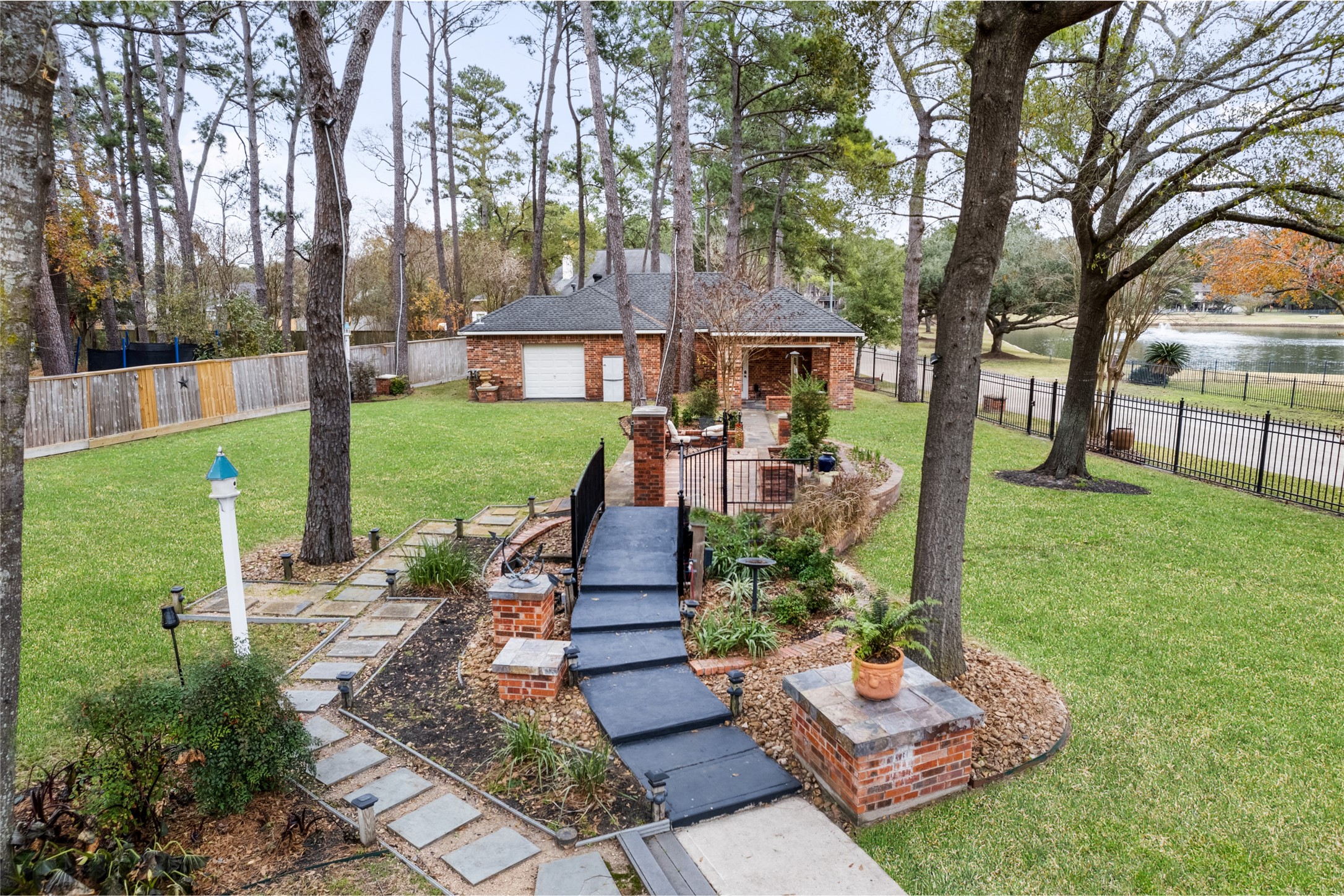 15912 Rosethorn Court Property Photo 33
