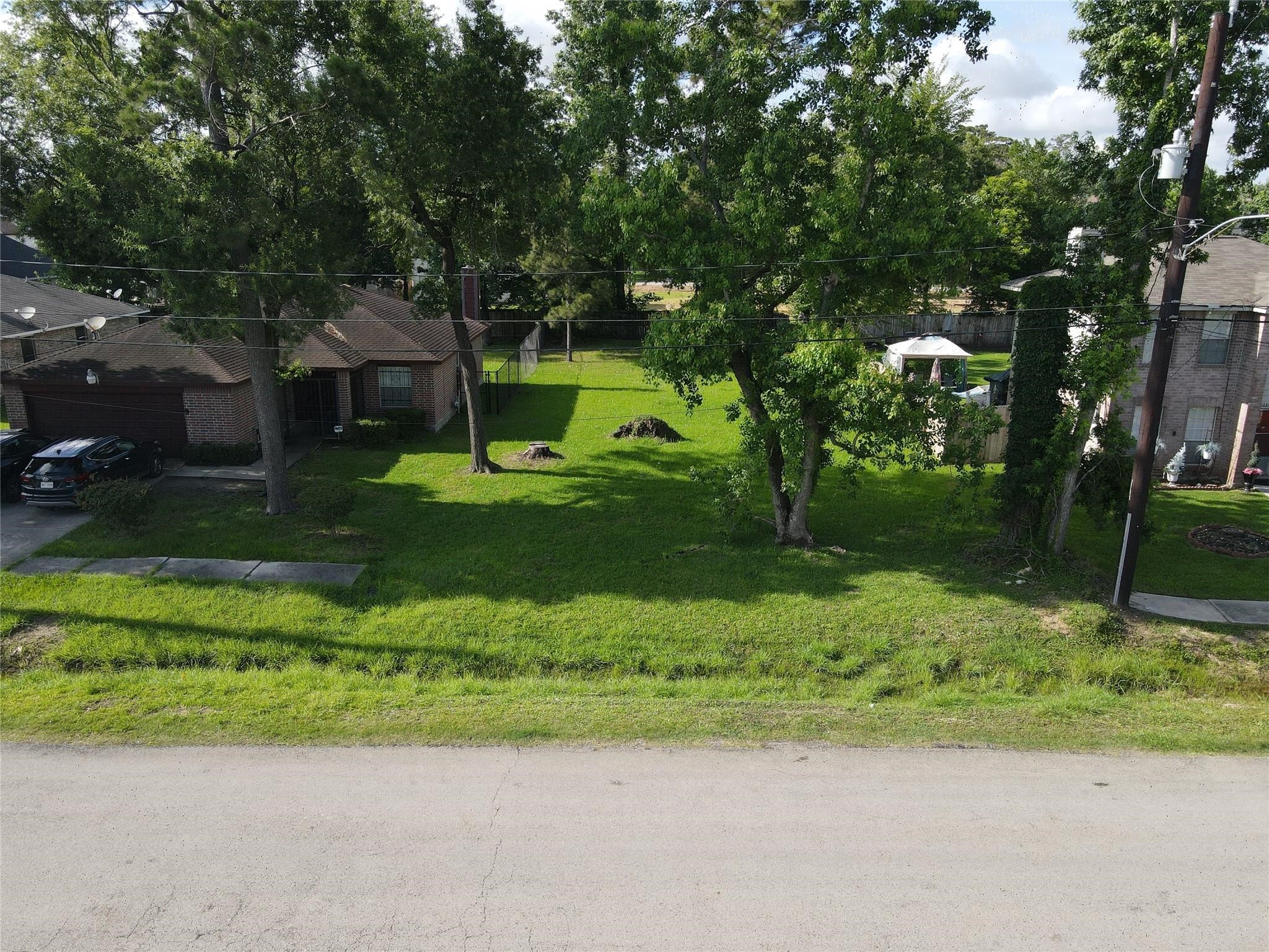 0 Locksley Property Photo 4
