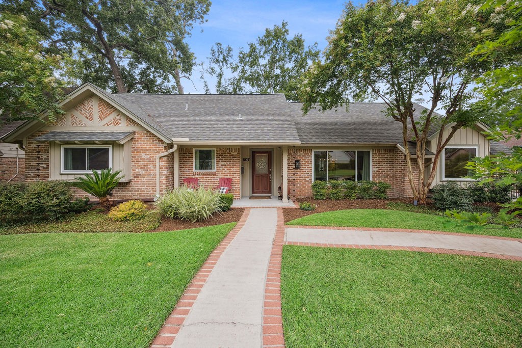 507 Ashford Forest Drive Property Photo 1