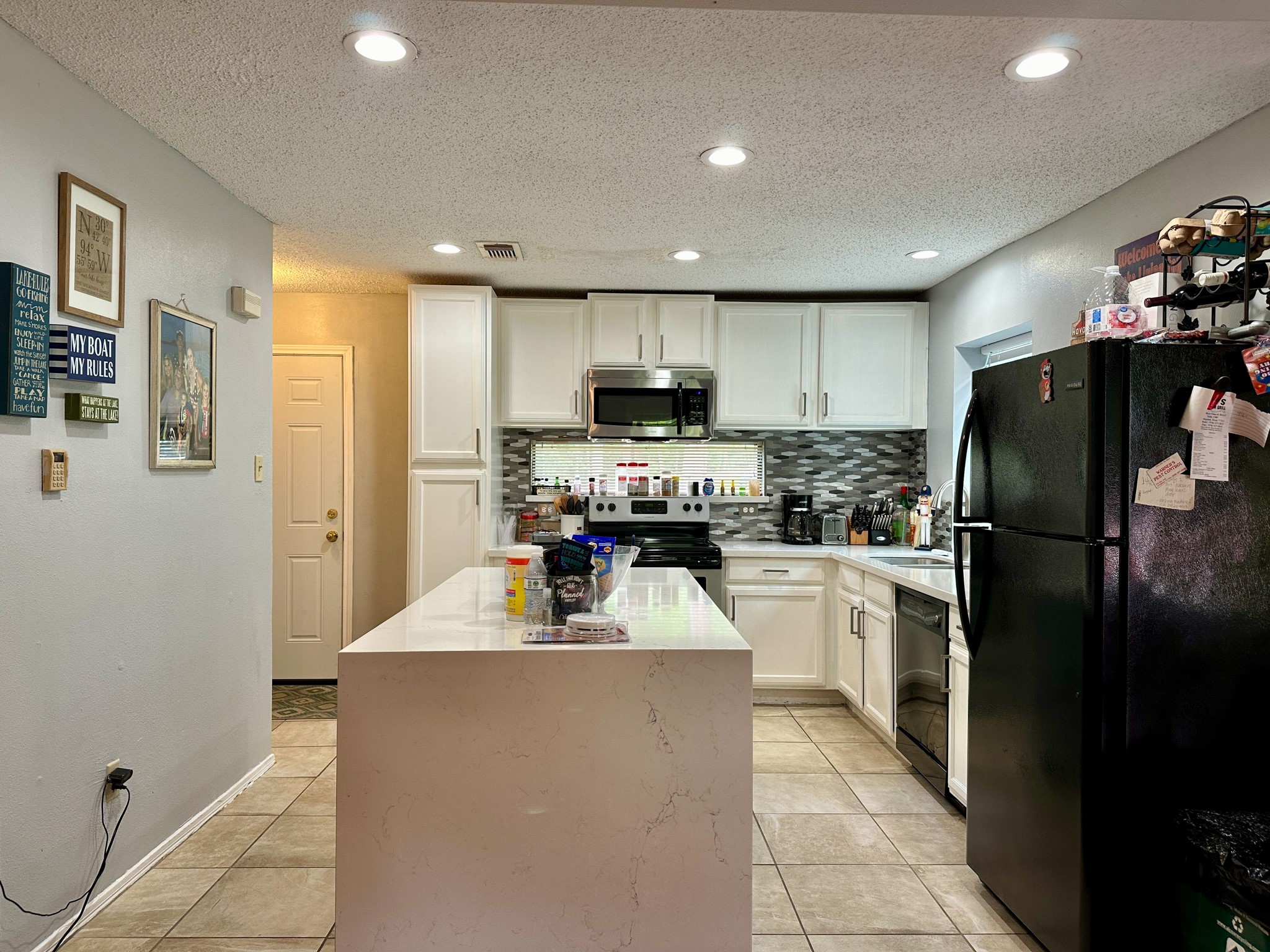 200 Fountain Lake W 128 Property Photo 4