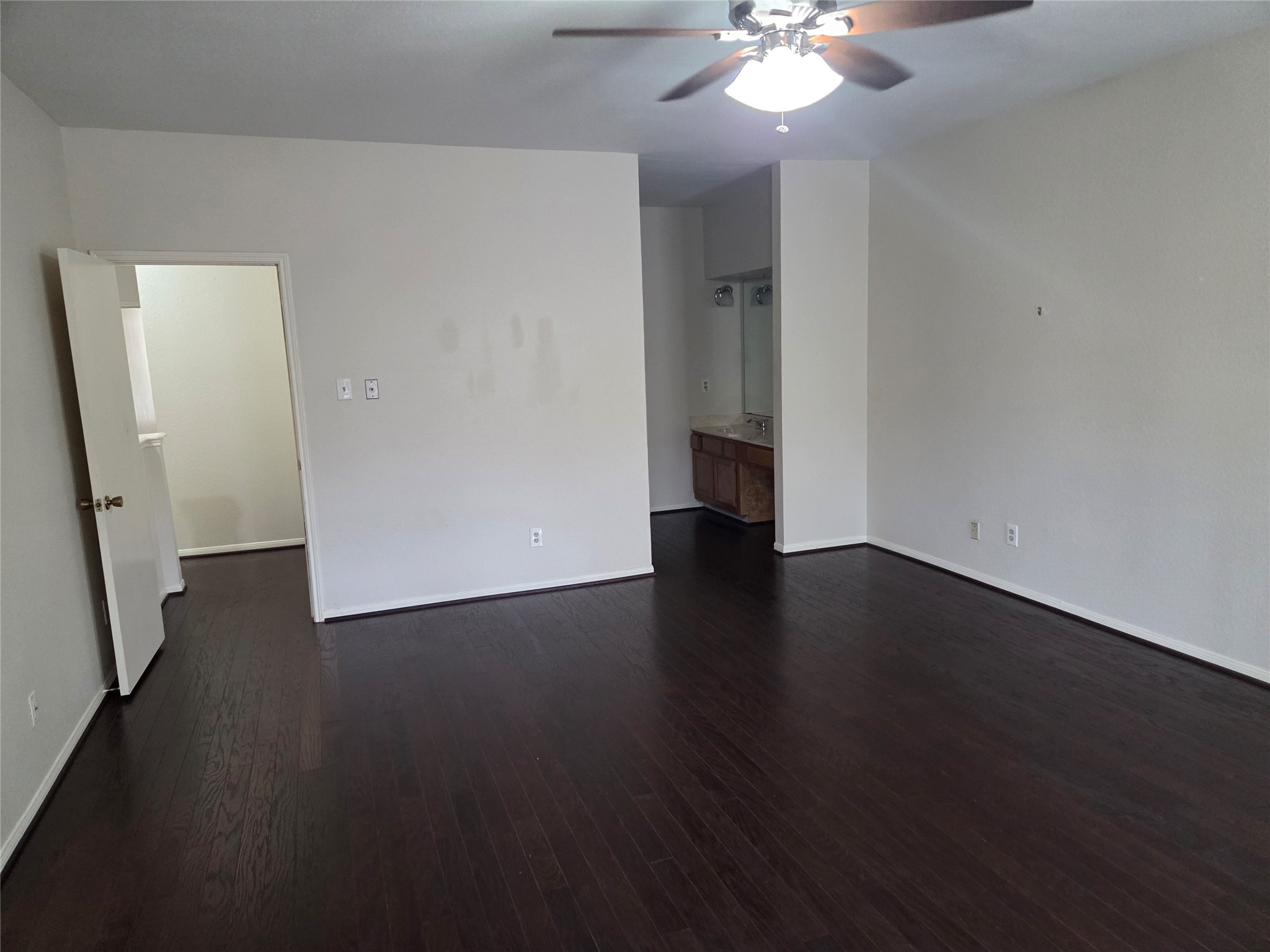 3780 Tanglewilde Street 106 Property Photo 15