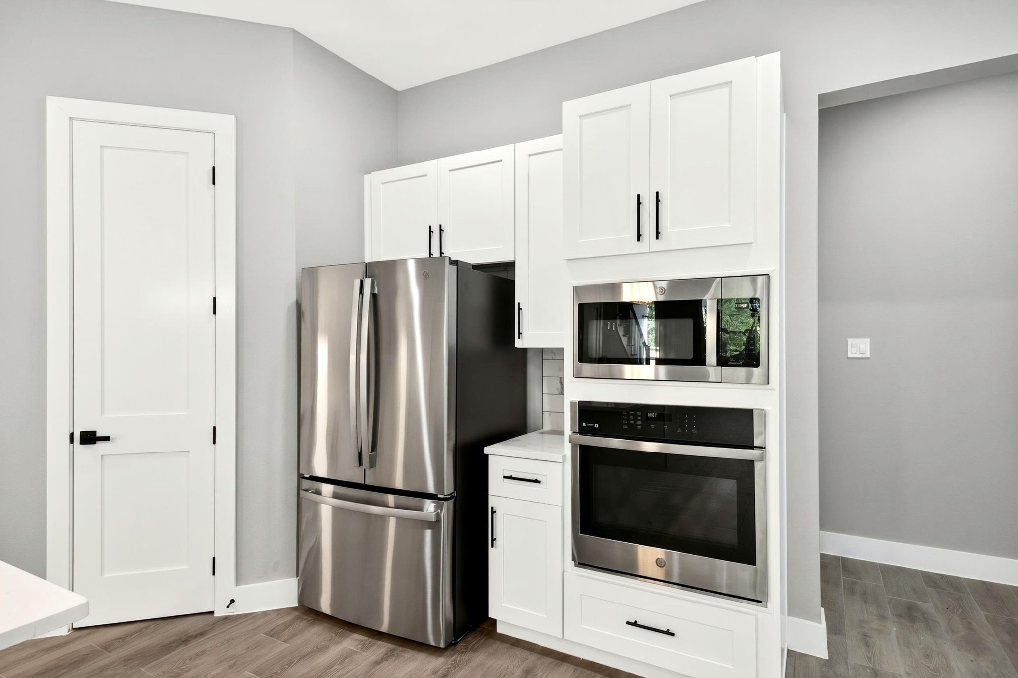 4517 Larch Lane Property Photo 14