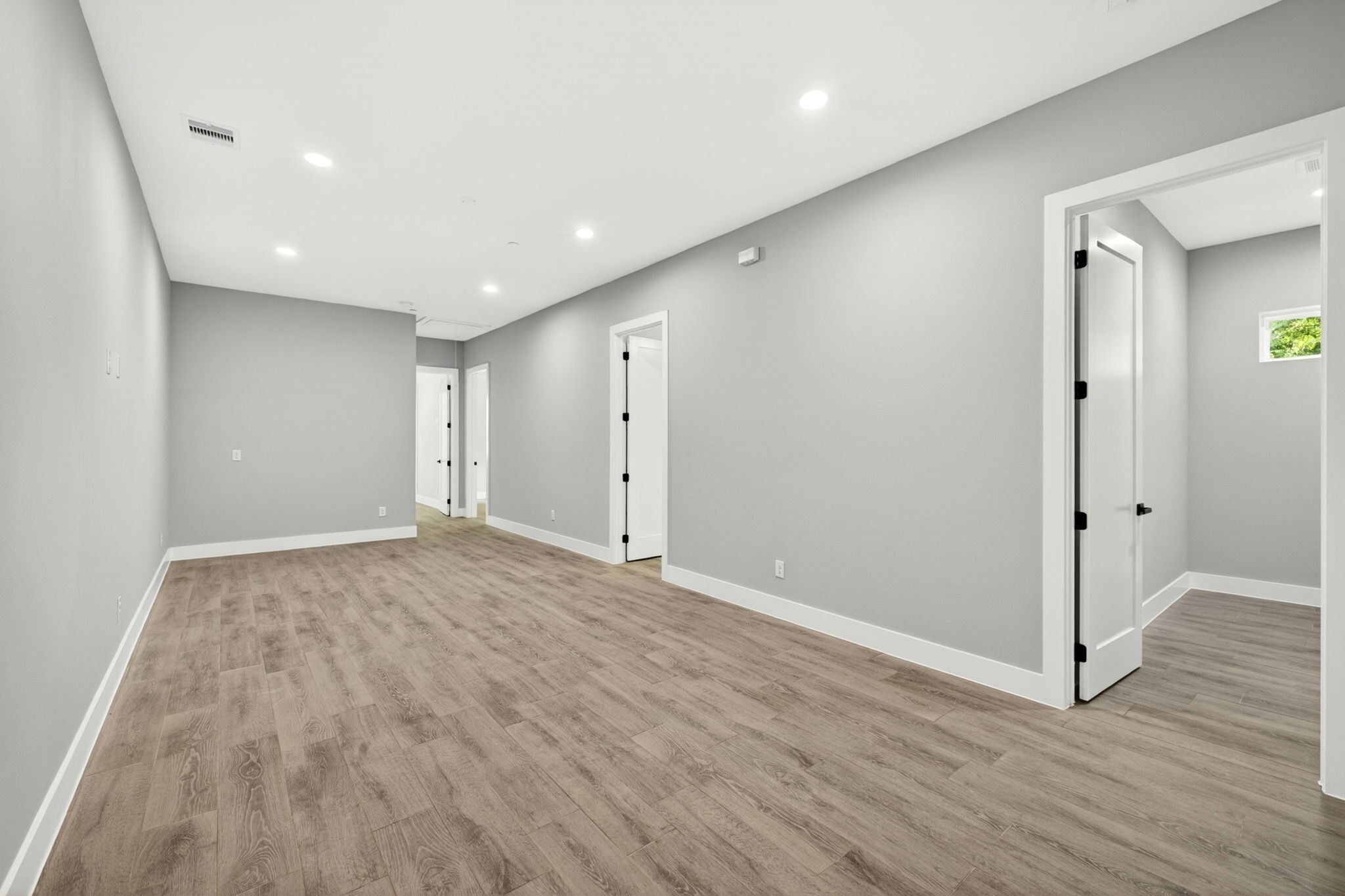 4517 Larch Lane Property Photo 24