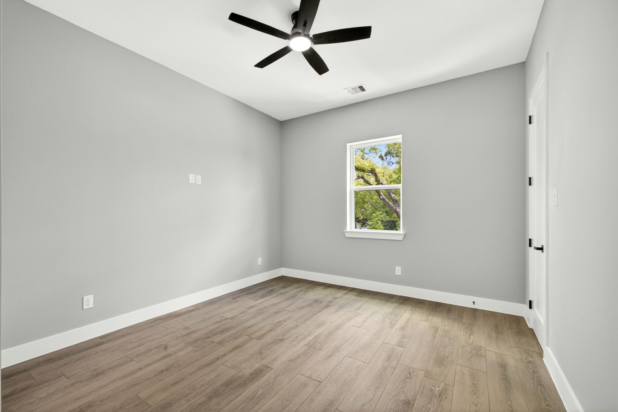 4517 Larch Lane Property Photo 43