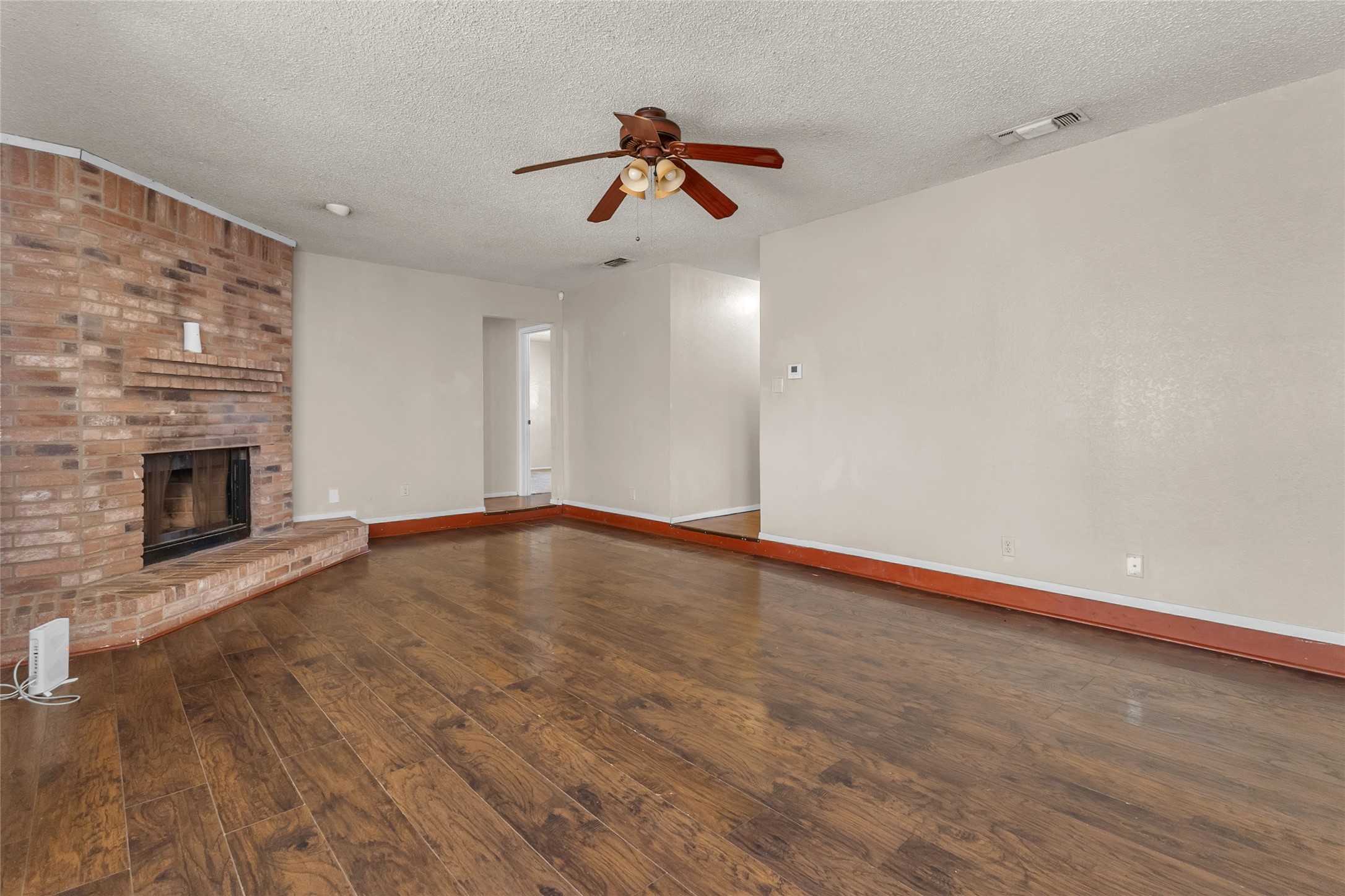 1516 Violet Avenue Property Photo 2
