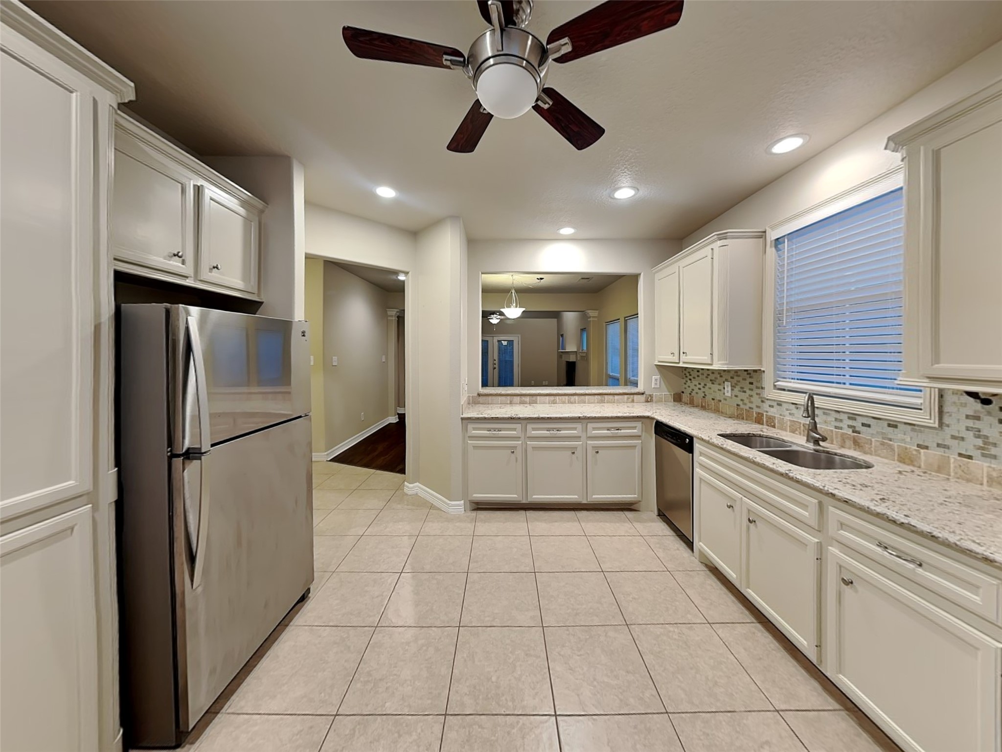 504 Forest Glen Street Property Photo 2