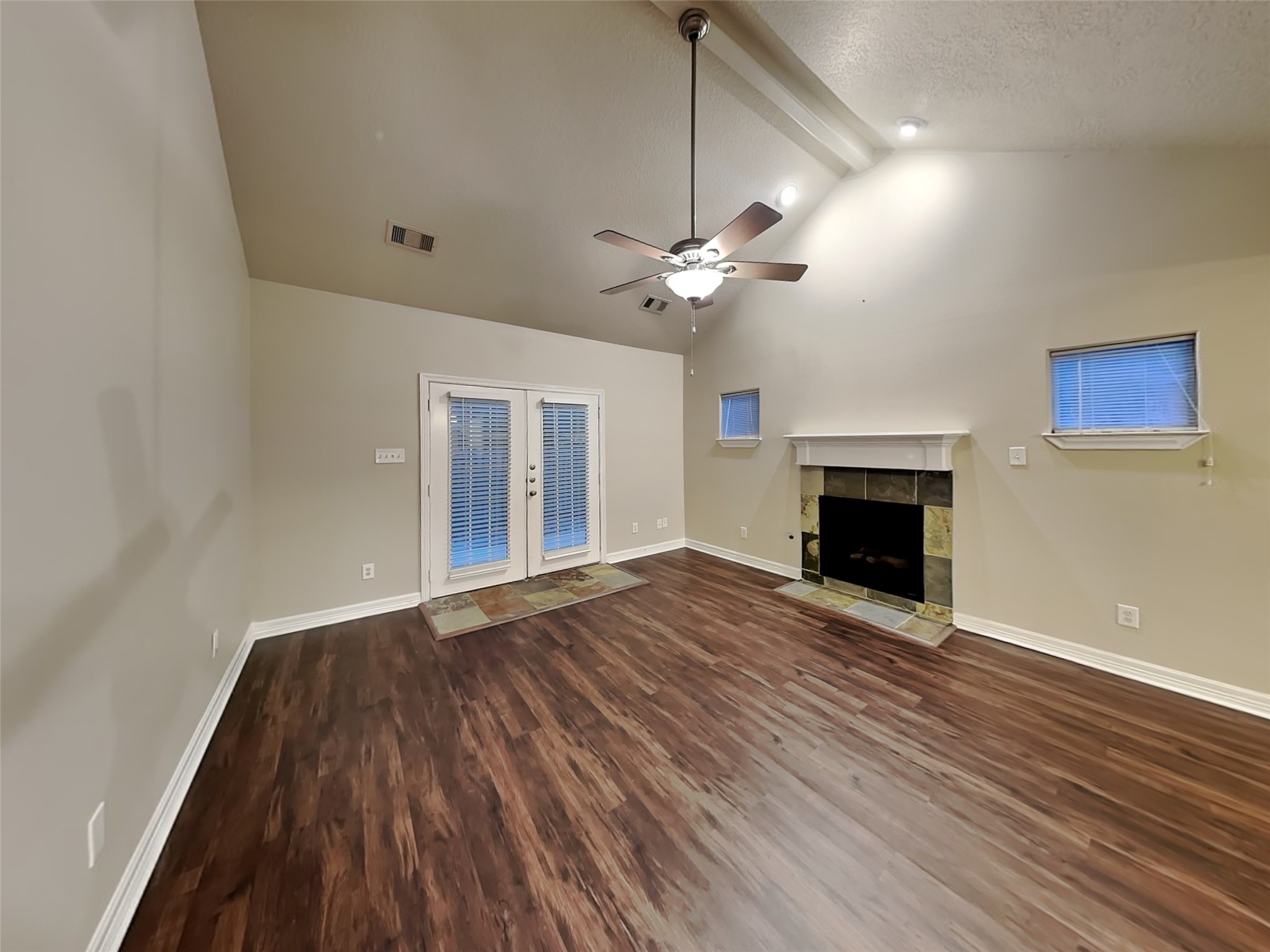 504 Forest Glen Street Property Photo 6