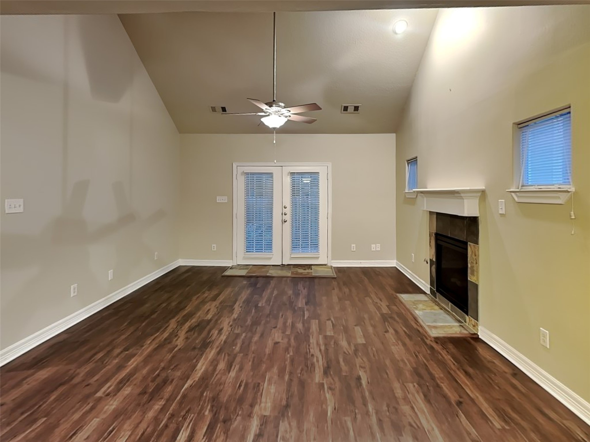 504 Forest Glen Street Property Photo 7