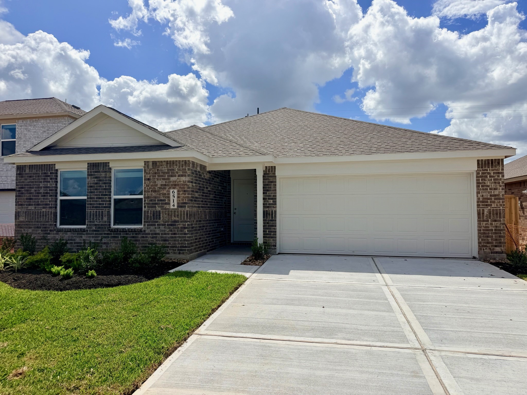 6514 Little Yellow Court Property Photo 1