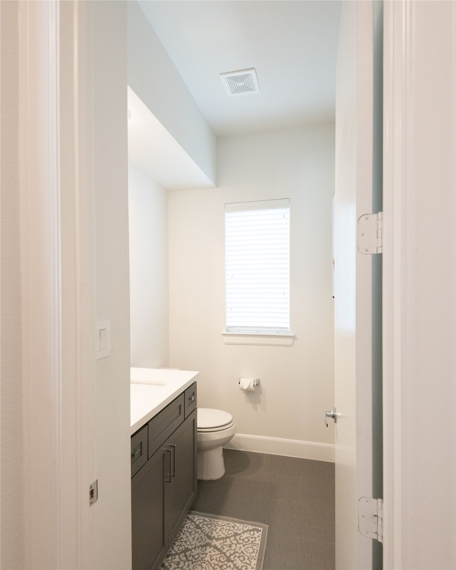 2711 Eado Grove Lane Property Photo 12