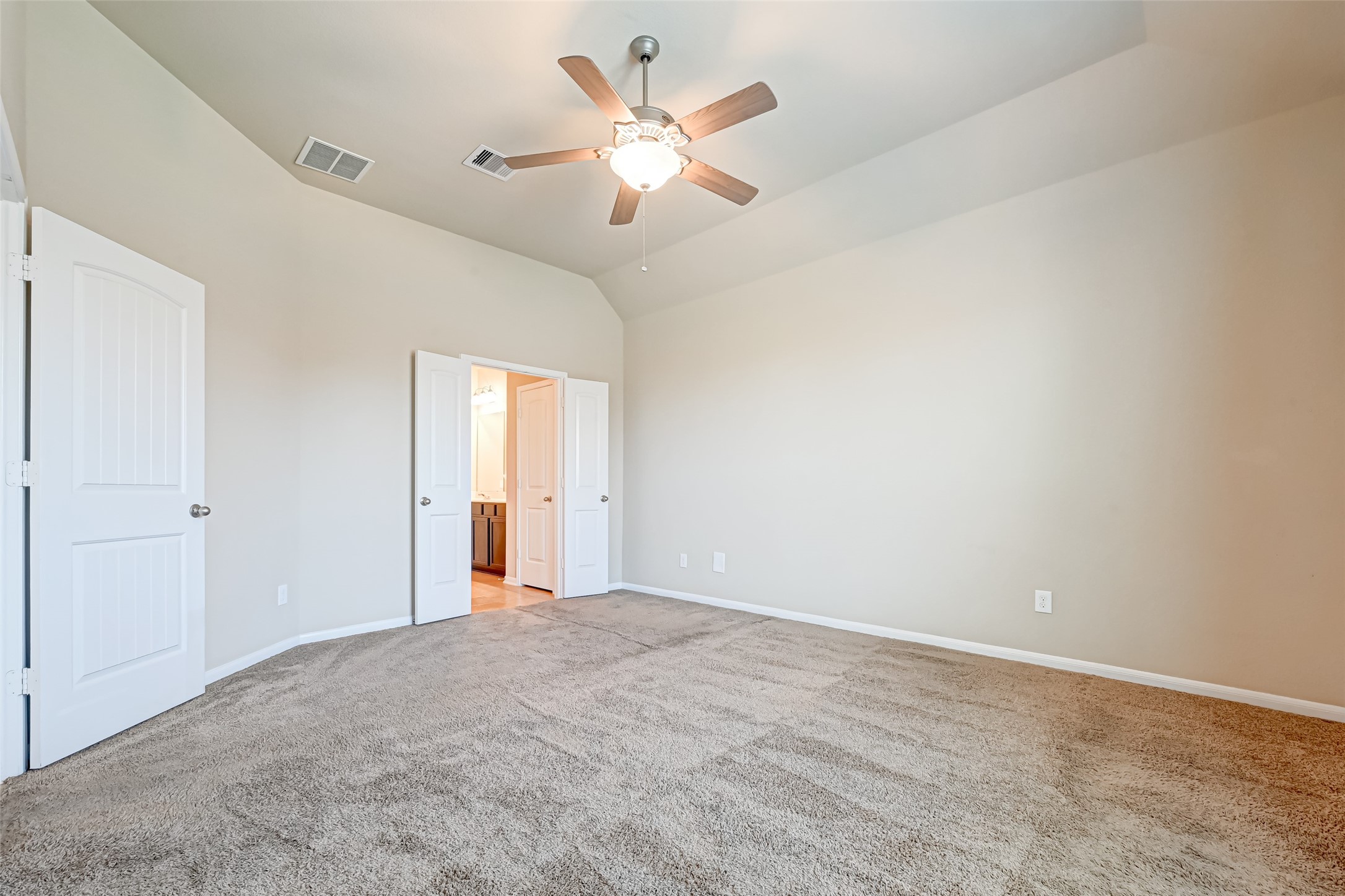 402 Conchola Lane Property Photo 14