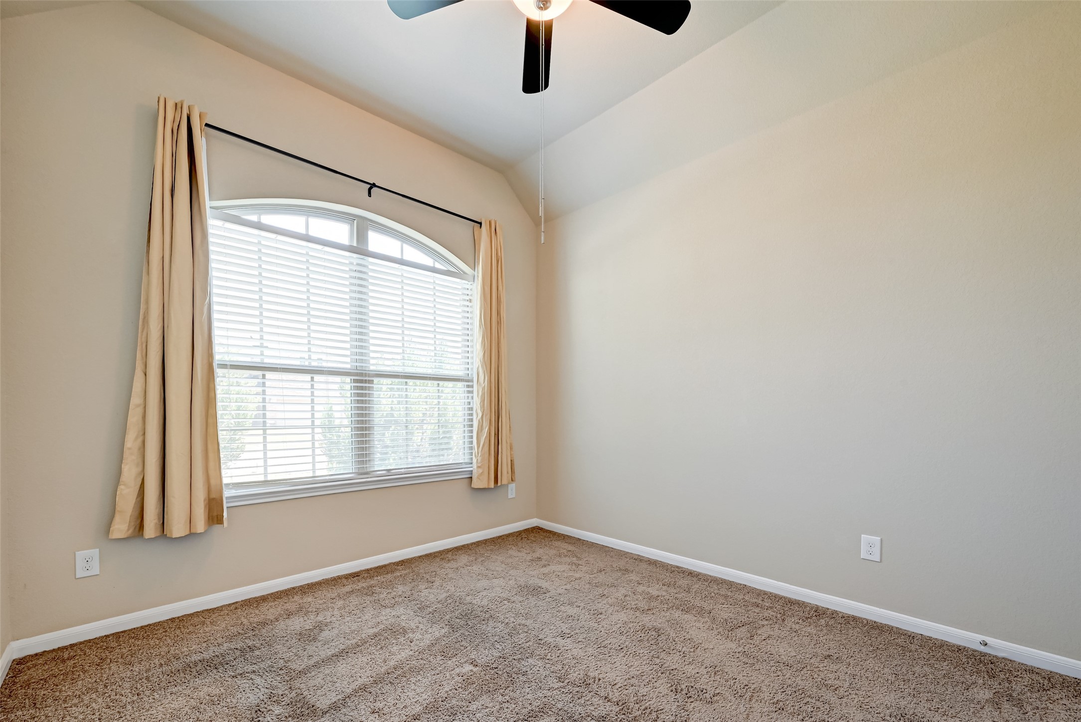 402 Conchola Lane Property Photo 21