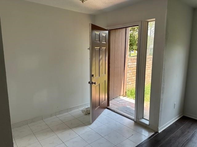 8722 Maplecrest Drive Property Photo 4