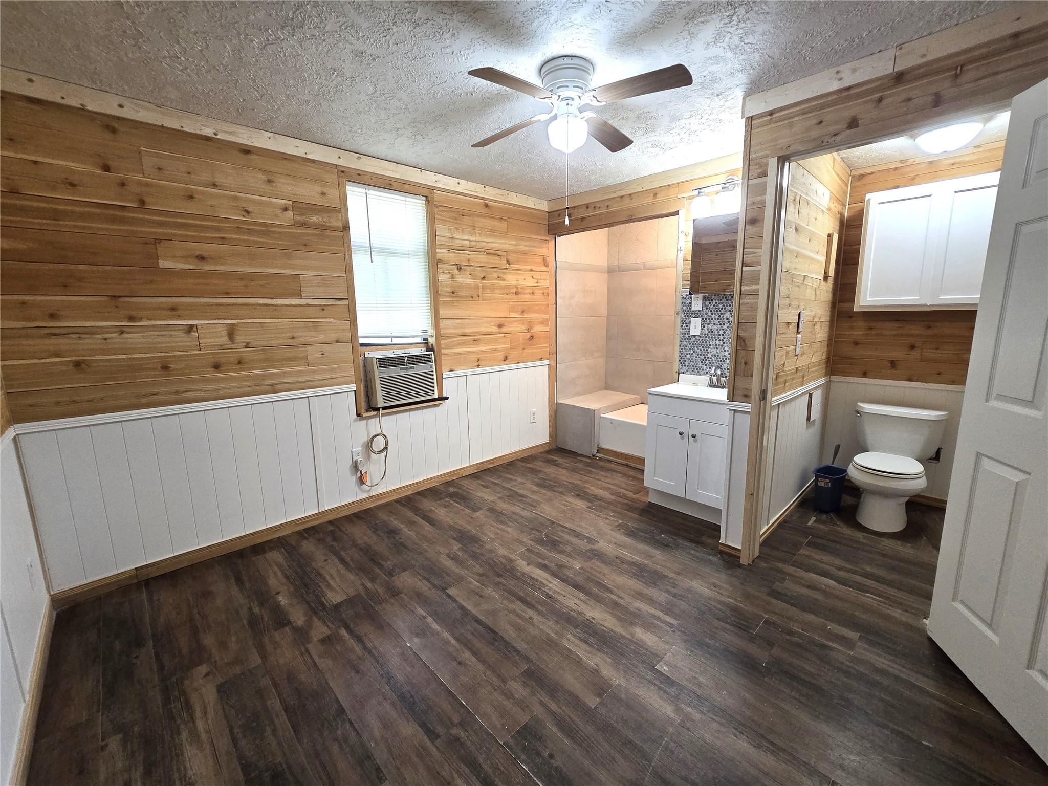 127 Navaho Trail Property Photo 3