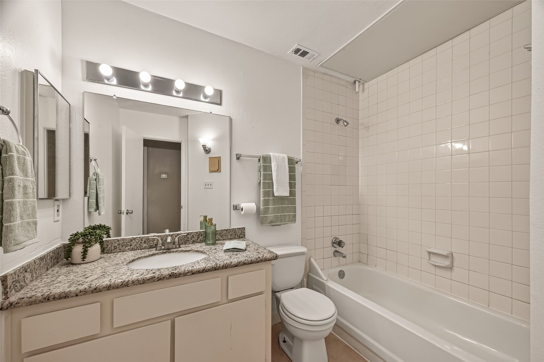 2626 Holly Hall Street 1211 Property Photo 33