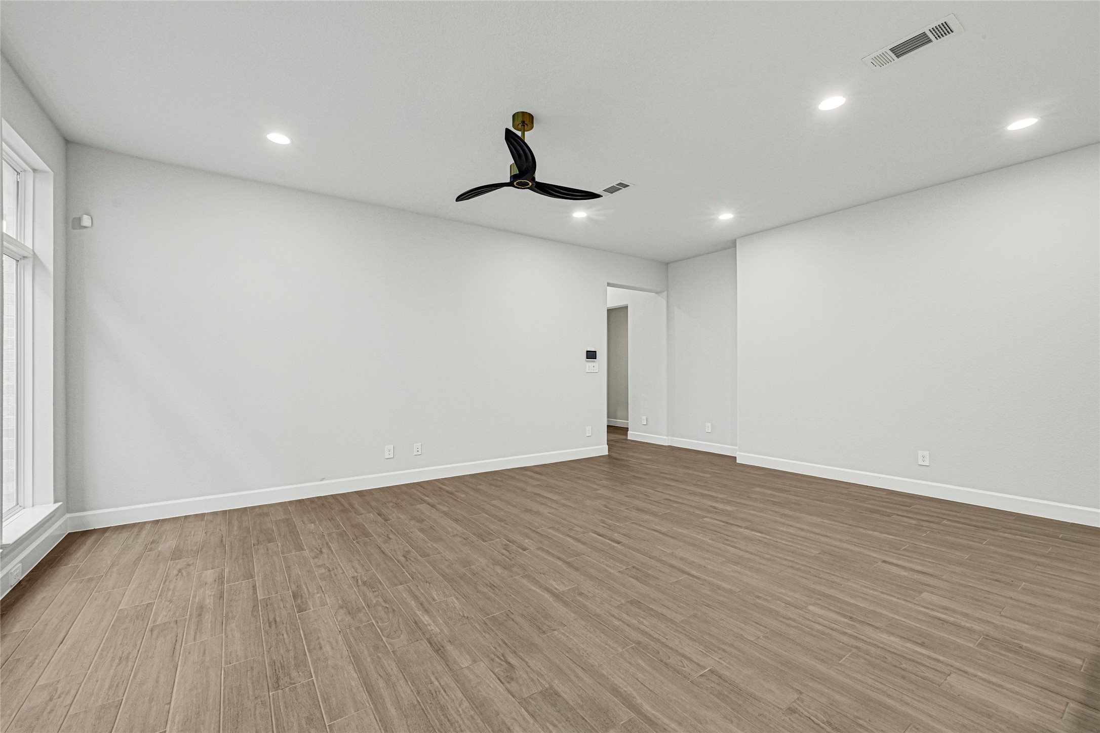 949 Cortez Creek Drive Property Photo 6