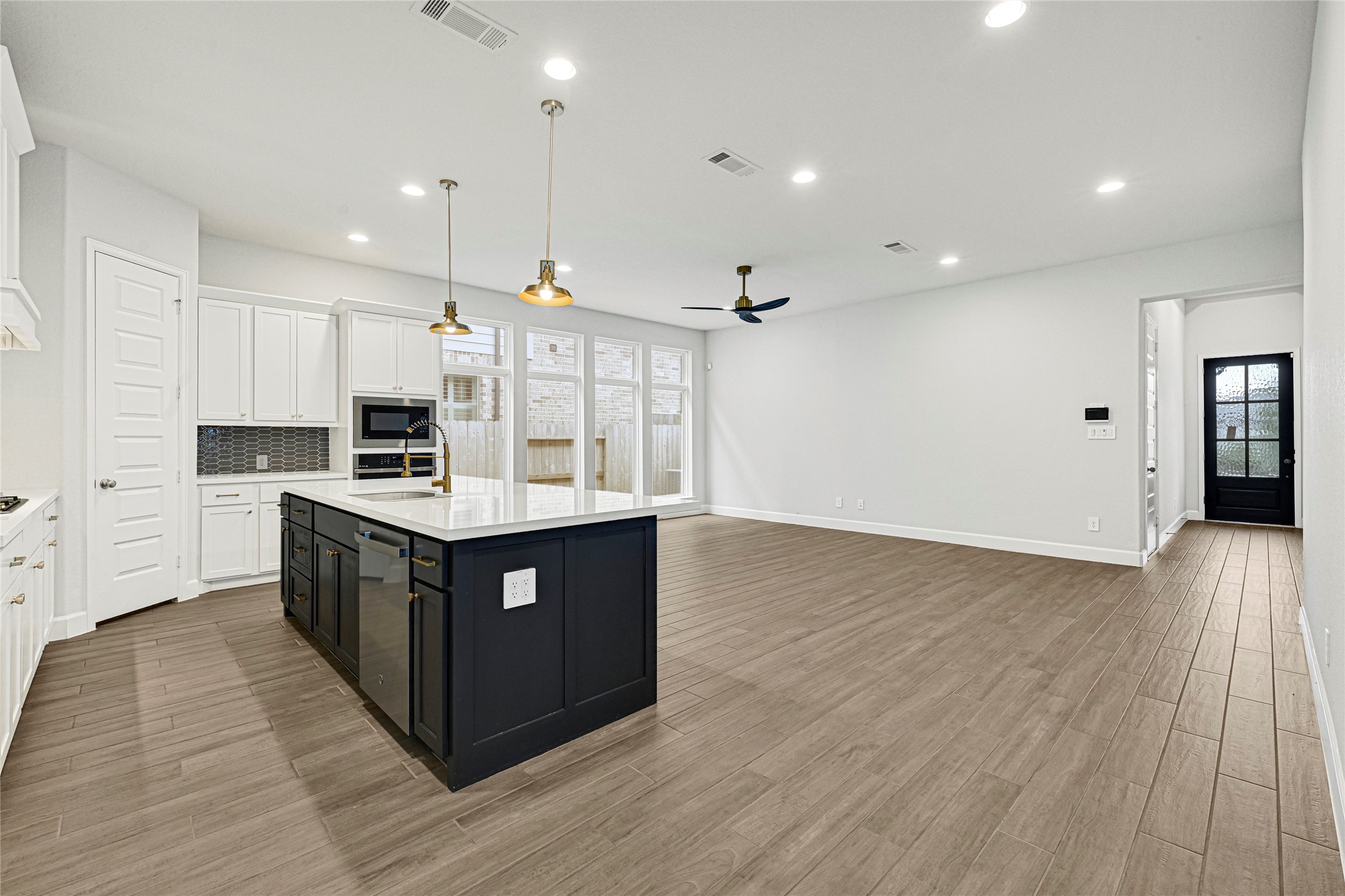 949 Cortez Creek Drive Property Photo 10