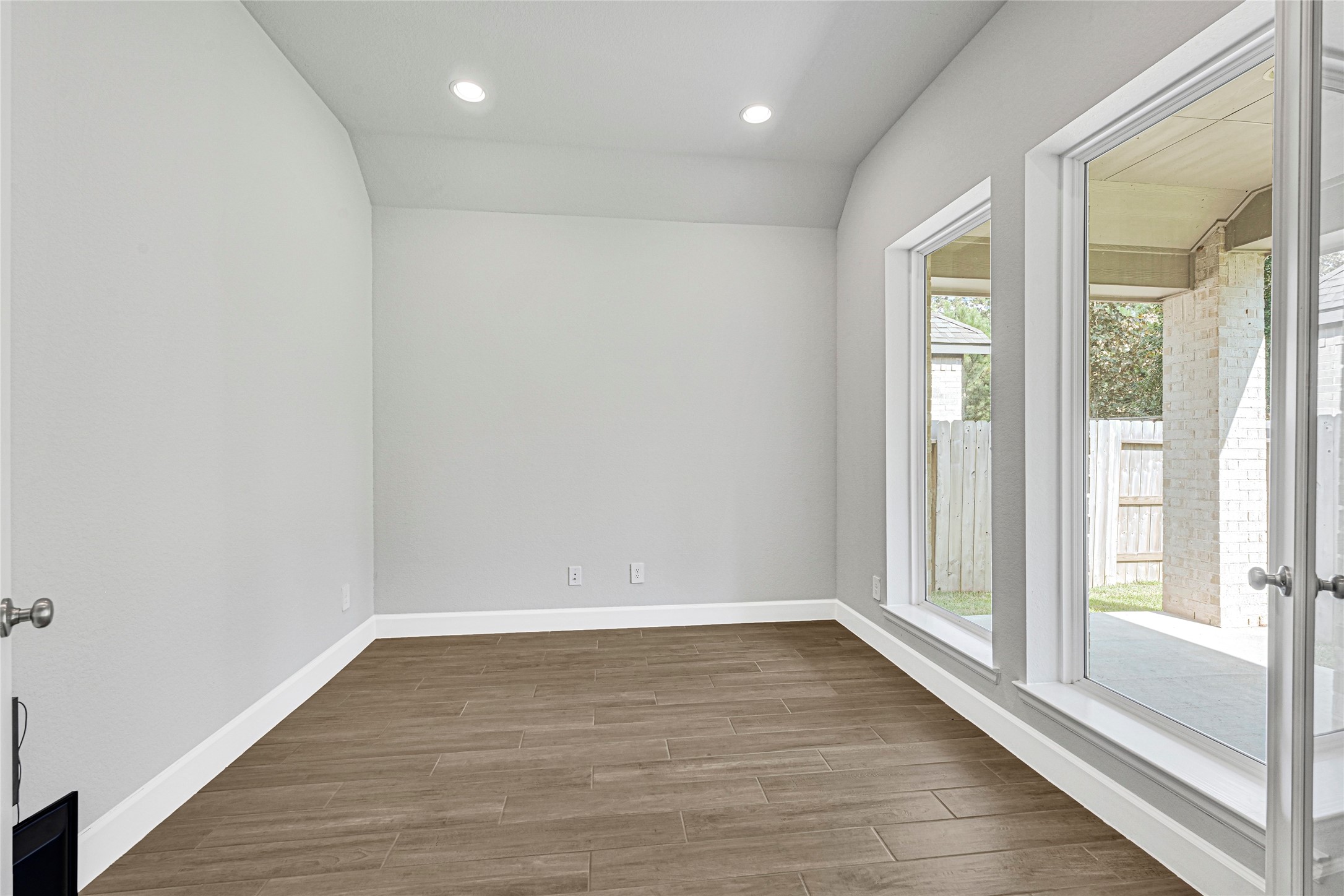 949 Cortez Creek Drive Property Photo 15