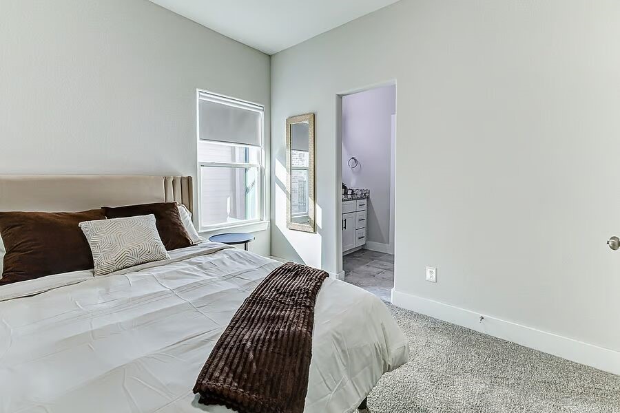 4677 Bellfort Street A Property Photo 14