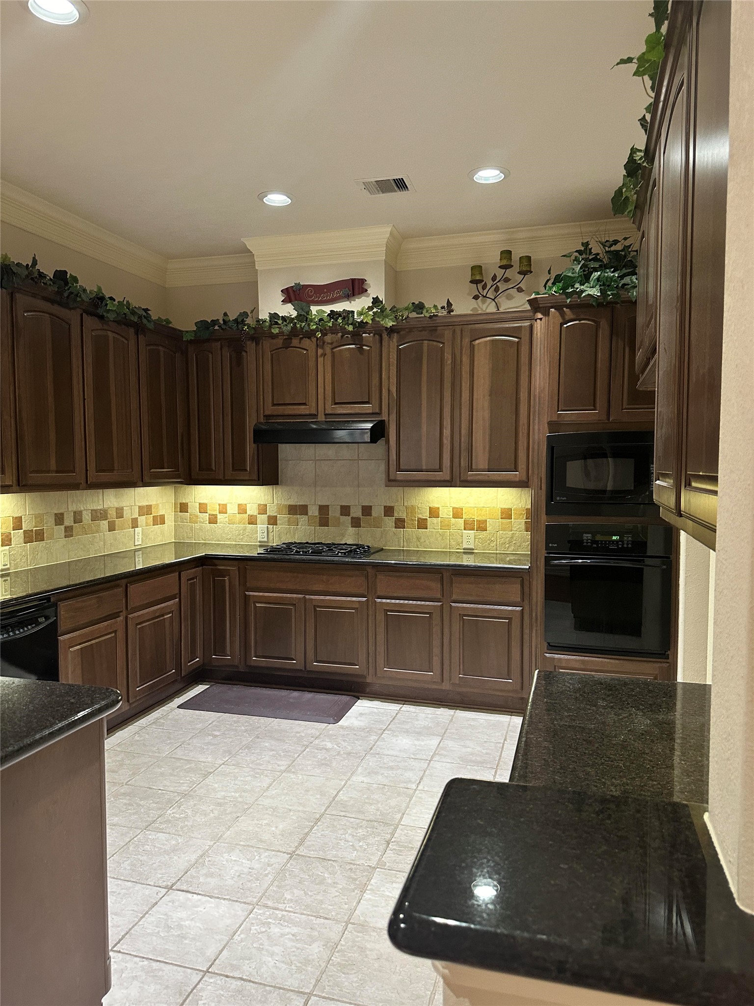 2910 Royal Oaks Green Property Photo 13