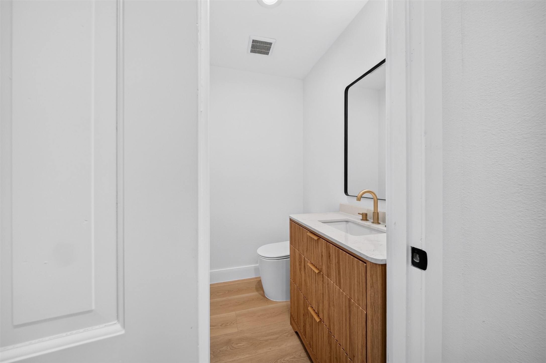 2126 Chimney Rock Road Property Photo 11