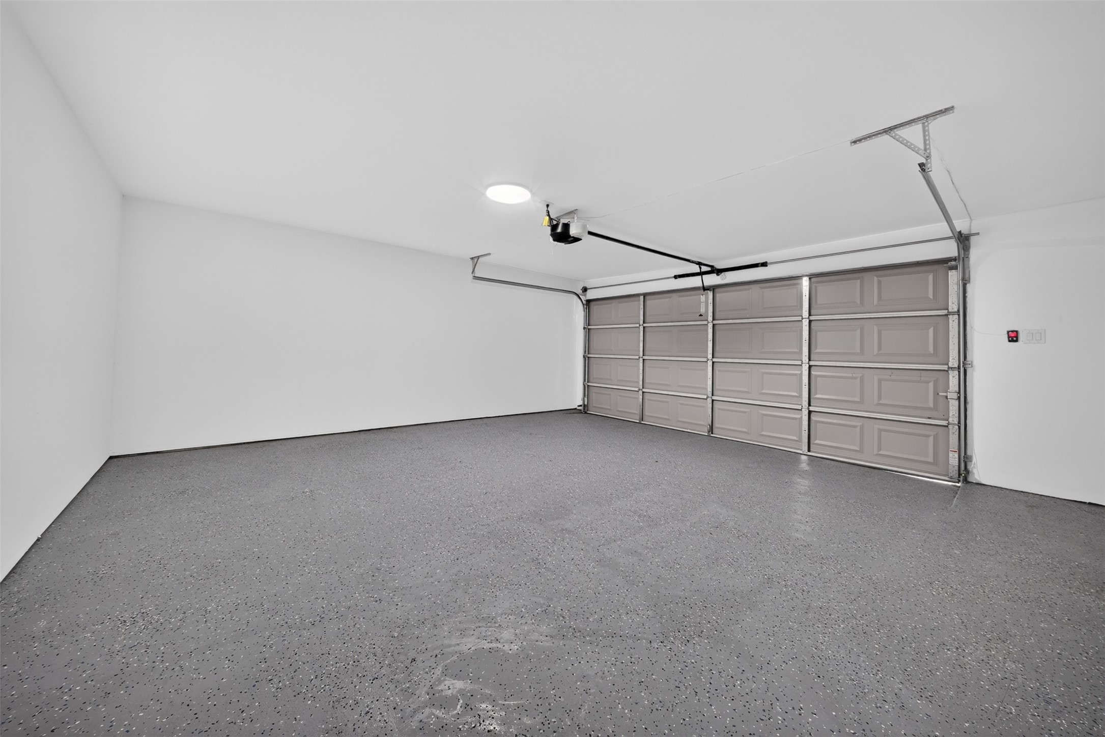 2126 Chimney Rock Road Property Photo 19