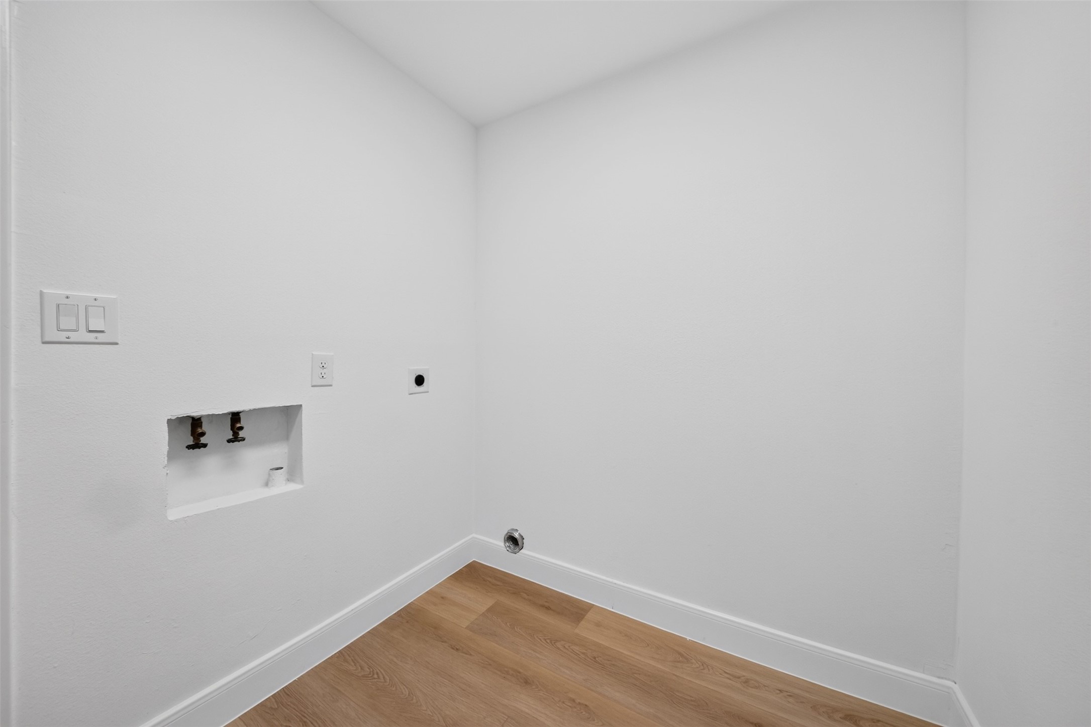 2126 Chimney Rock Road Property Photo 26