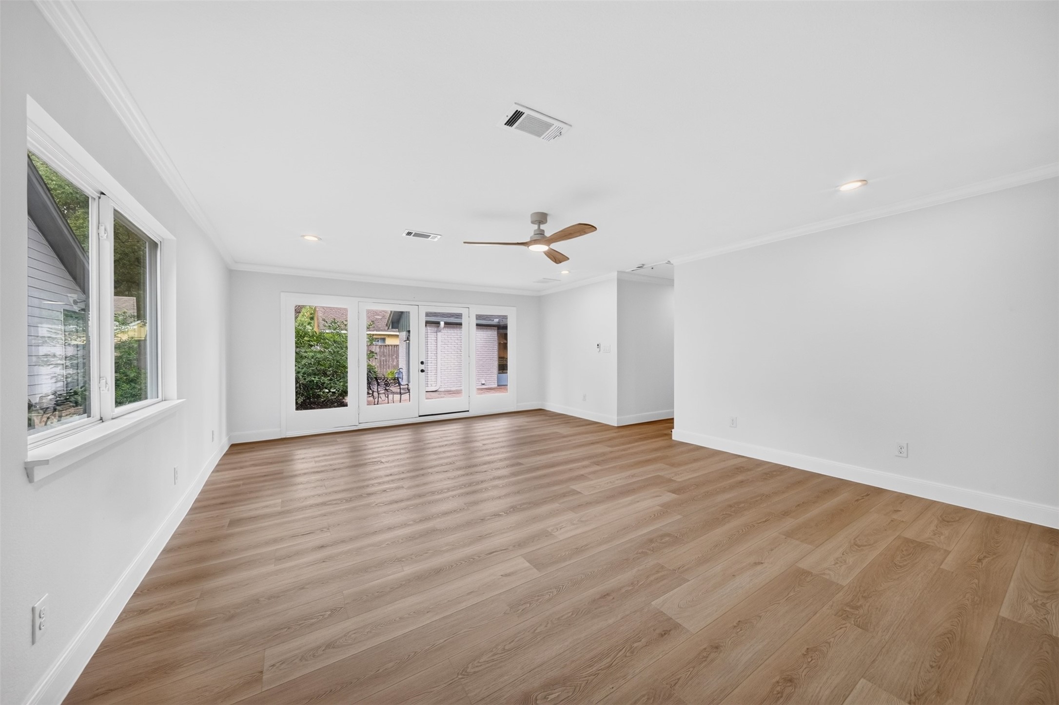 2126 Chimney Rock Road Property Photo 37