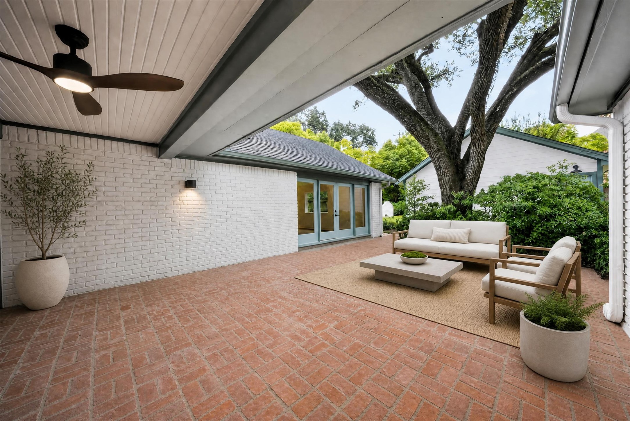2126 Chimney Rock Road Property Photo 38