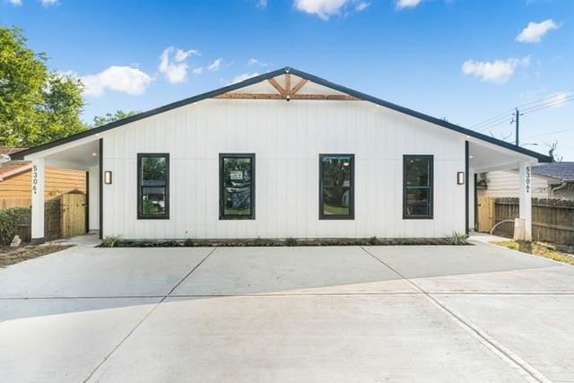 5306 Ridgeway Drive A Property Photo 1