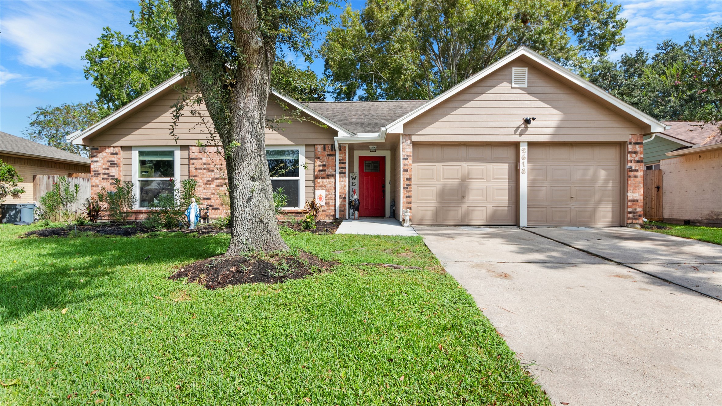 2618 Knoxville Drive Property Photo 1