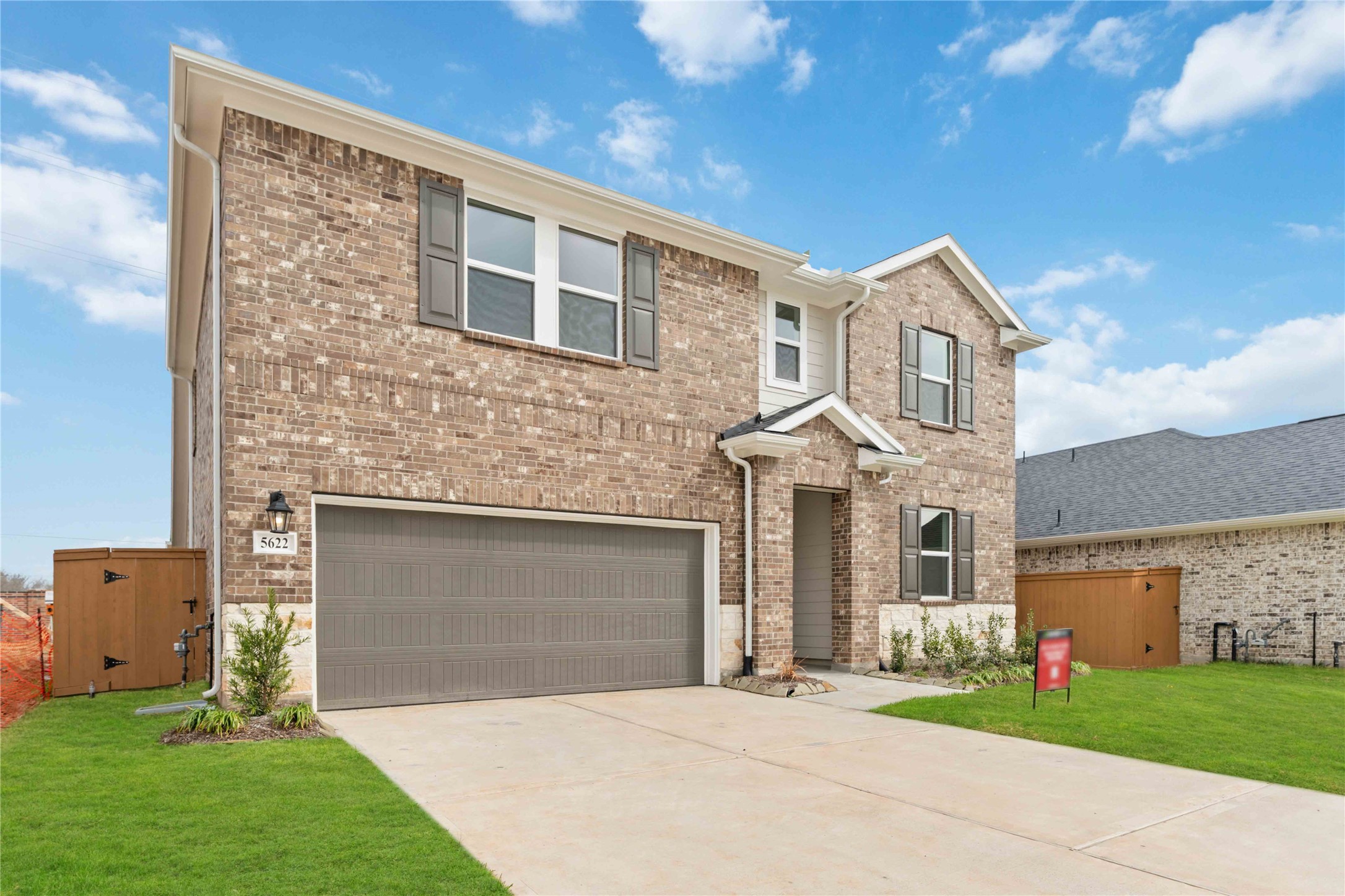 5622 Bermuda Sands Drive Property Photo 4