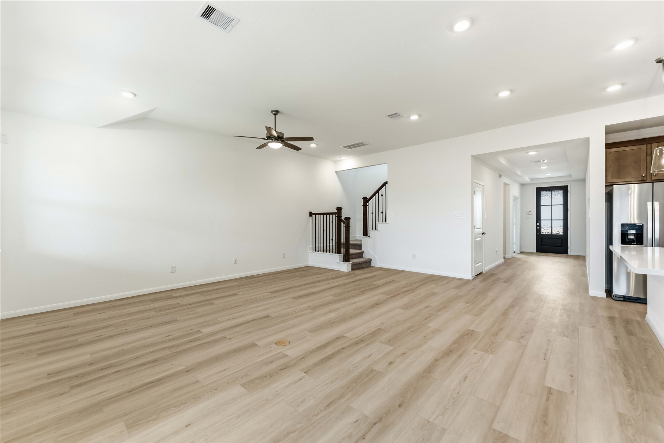 5622 Bermuda Sands Drive Property Photo 6