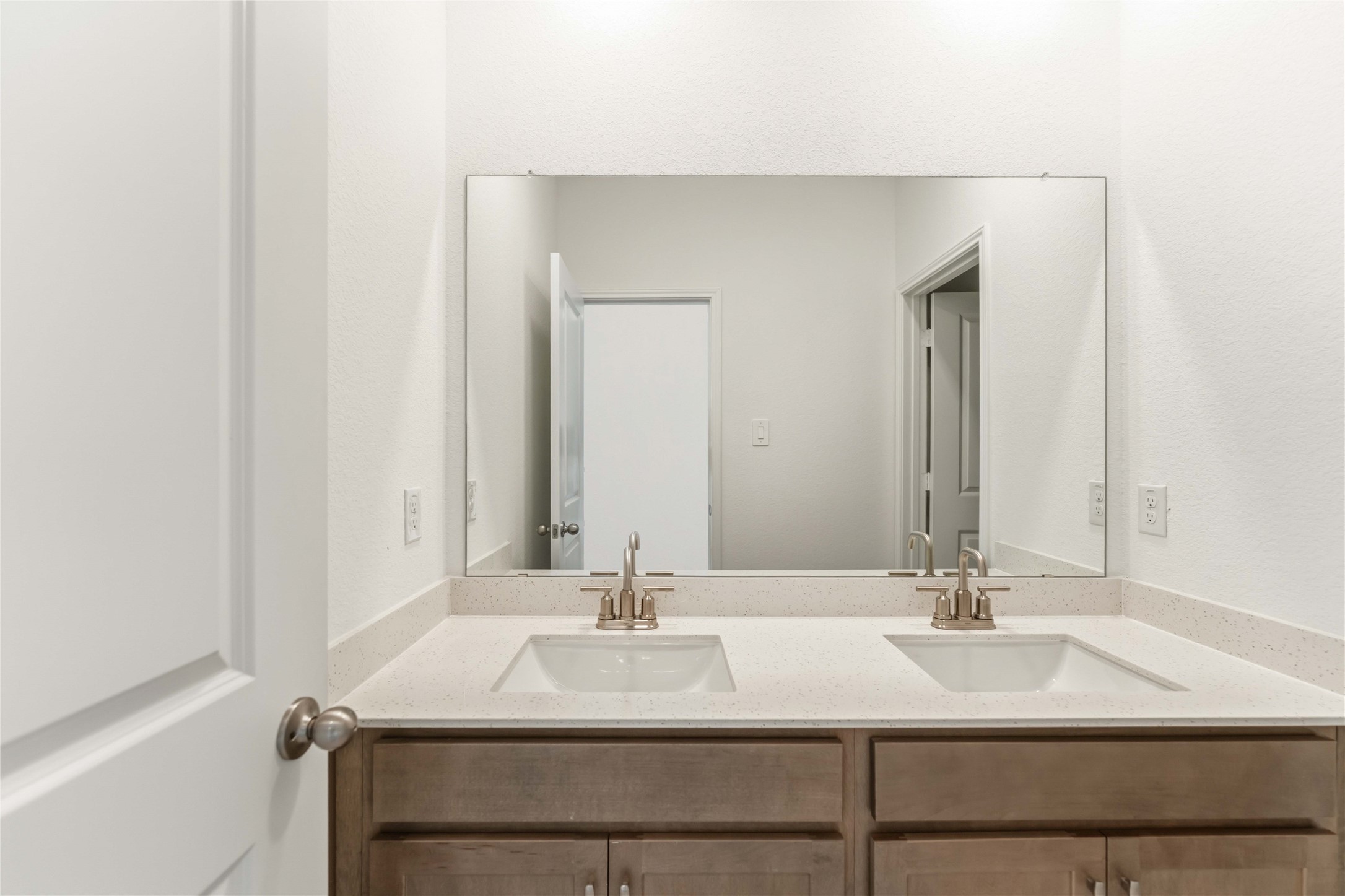 5622 Bermuda Sands Drive Property Photo 32