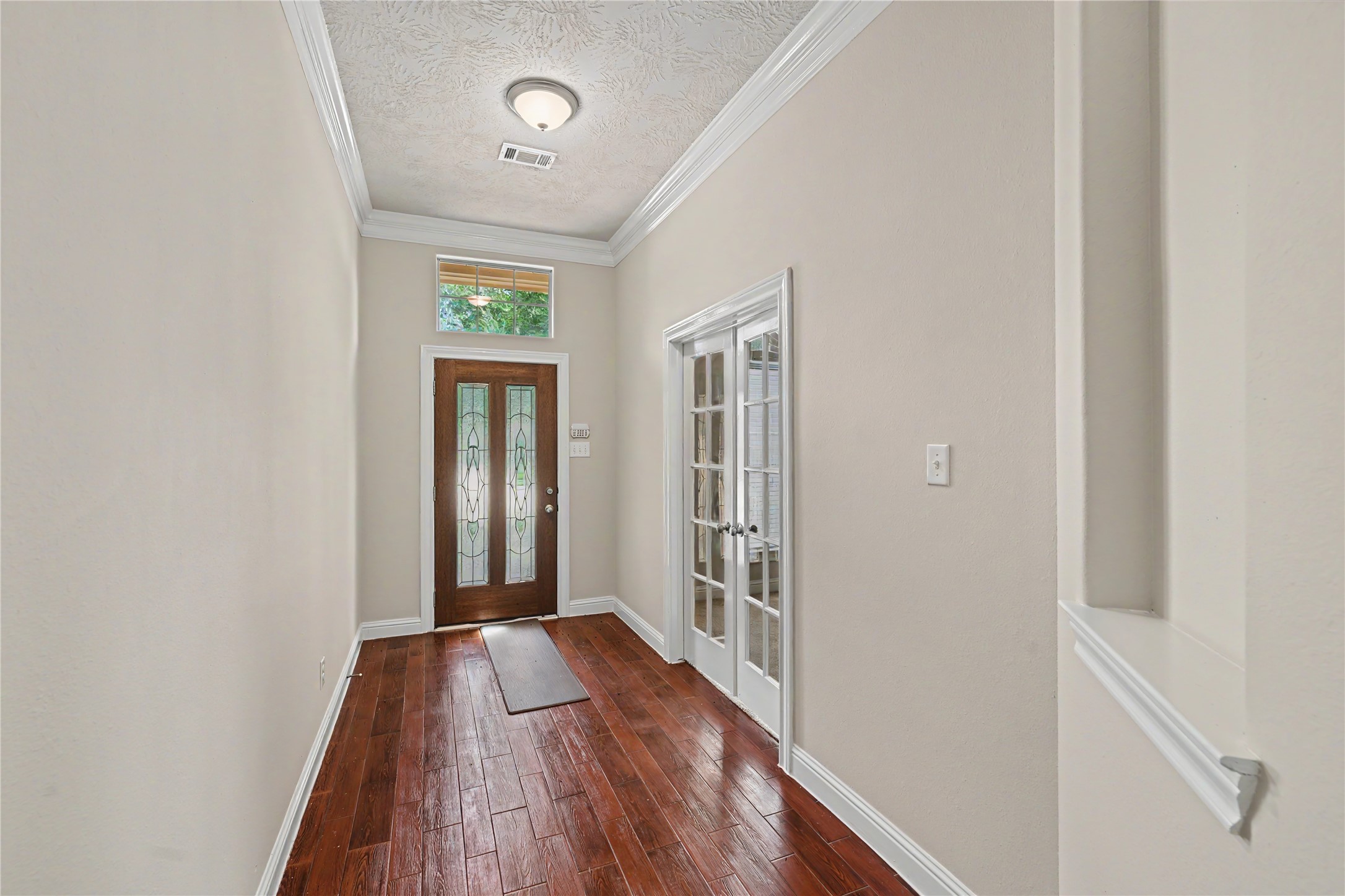24703 Sandusky Drive Property Photo 2