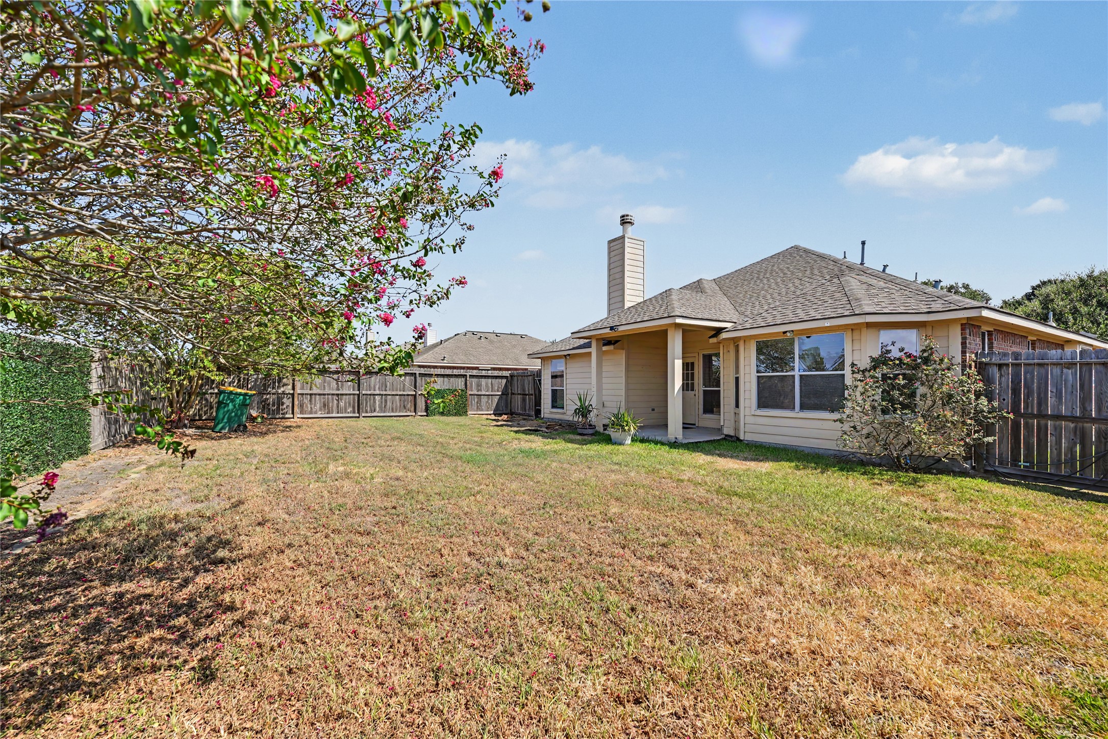24703 Sandusky Drive Property Photo 30