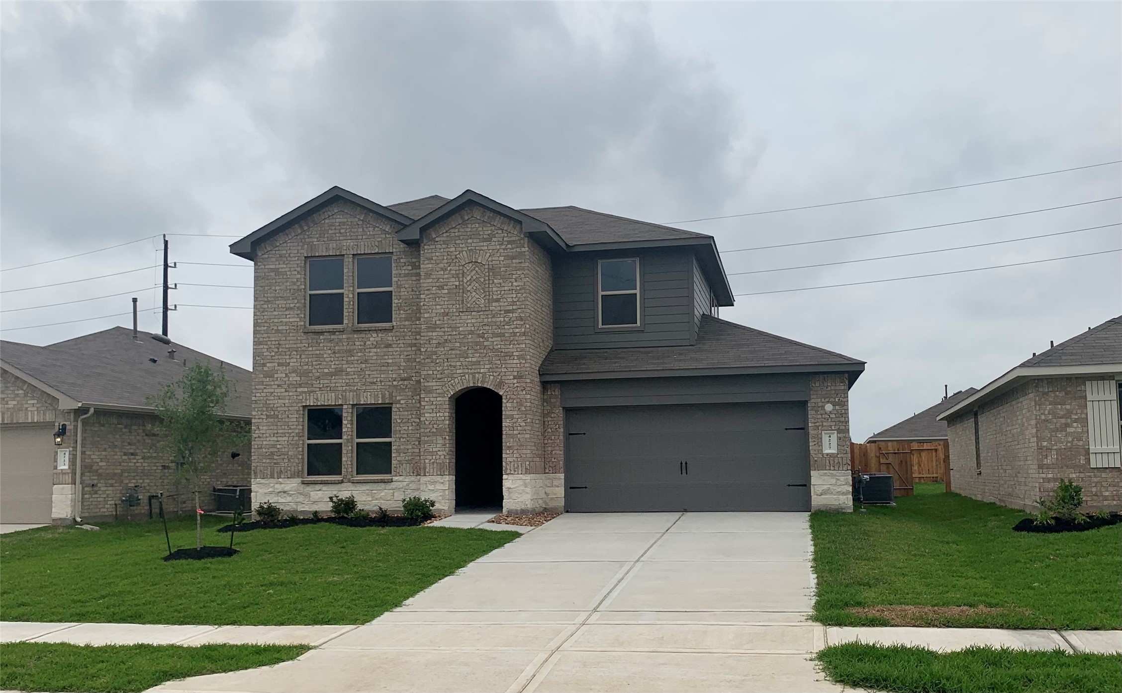 4227 Isoletta Court Property Photo 1