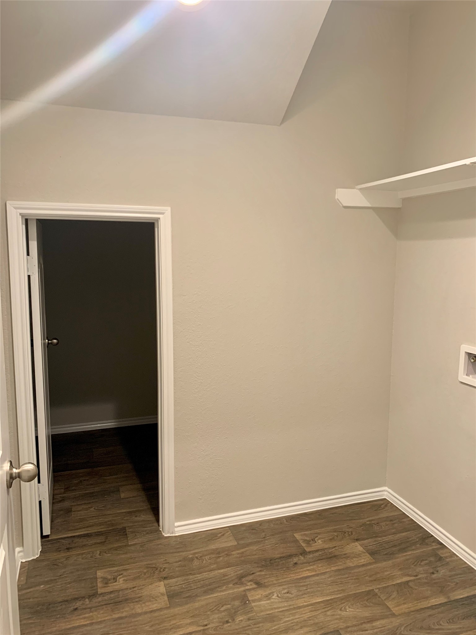 4227 Isoletta Court Property Photo 13