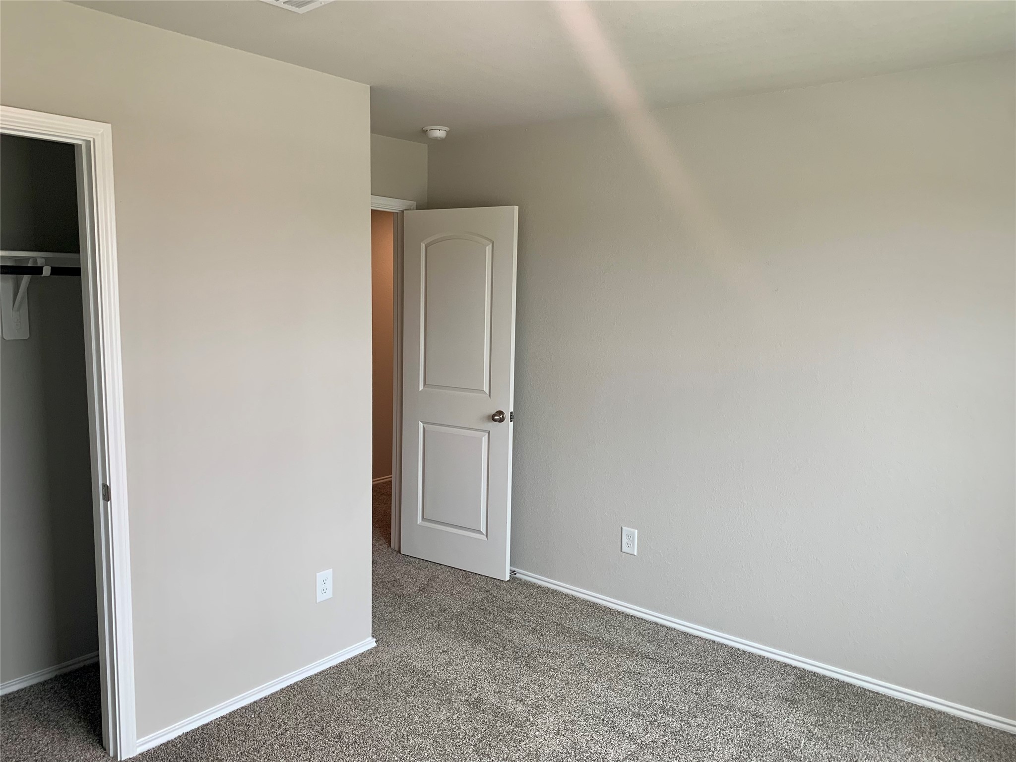 4227 Isoletta Court Property Photo 31