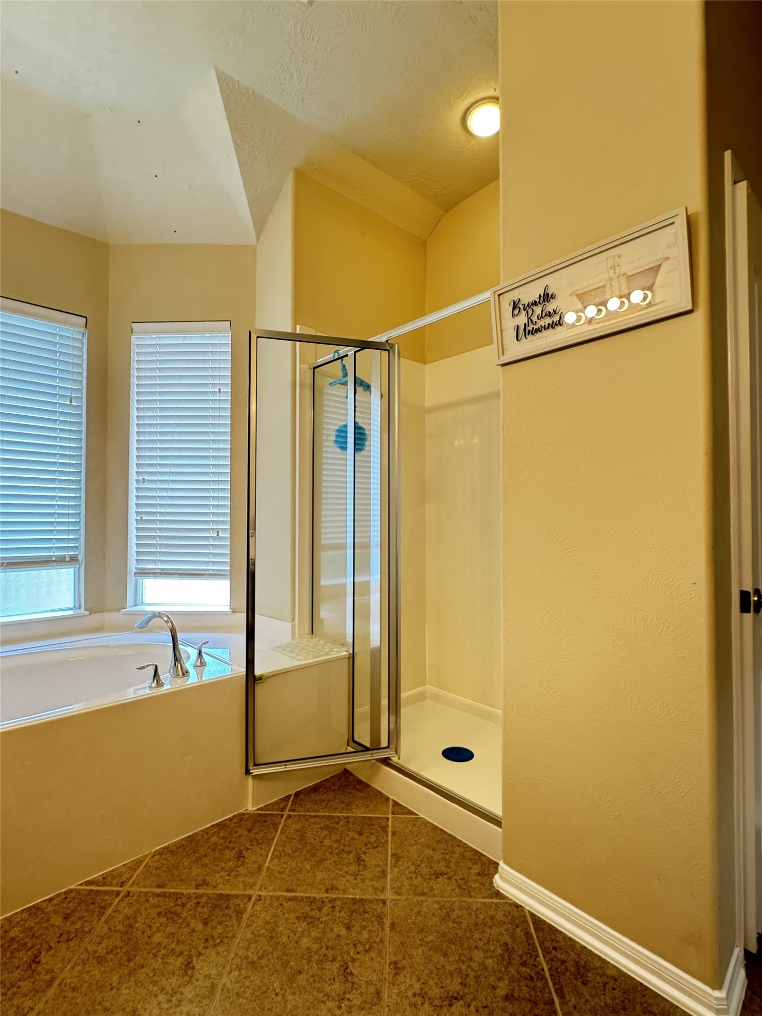 6106 Brookmall Drive Property Photo 13
