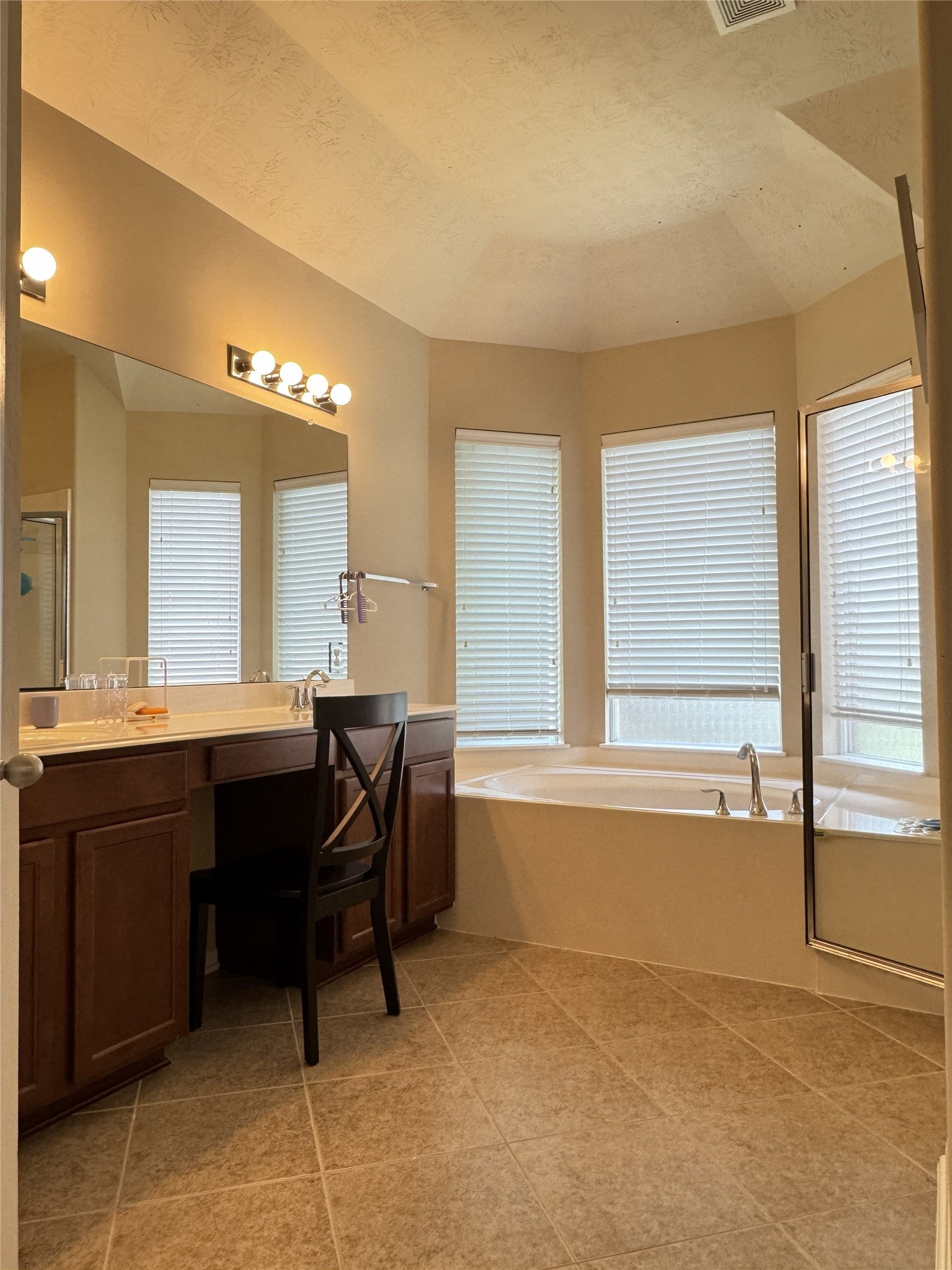 6106 Brookmall Drive Property Photo 17